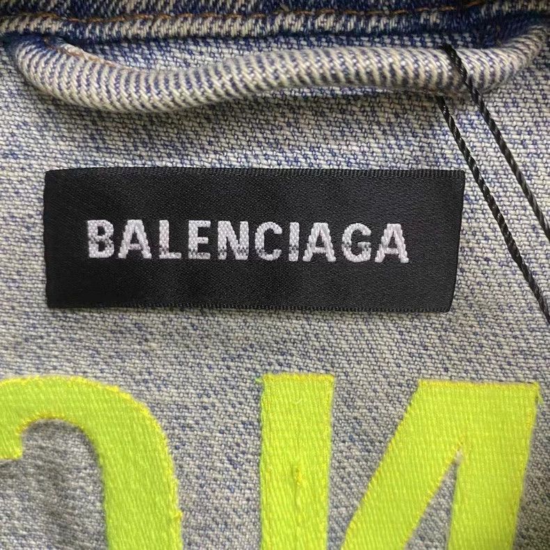 Balenciaga Balenciaga Green embroidered logo denim jacket Size US M / EU 48-50 / 2 - 3 Thumbnail