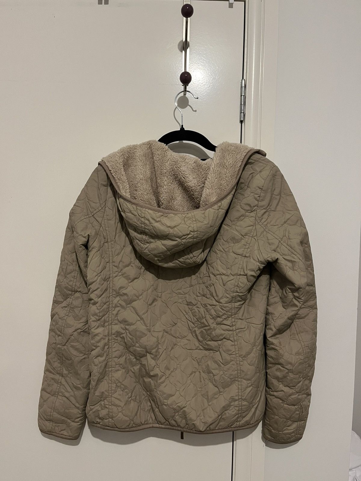 Uniqlo Uniqlo lightweight down jacket with wooly inside Size S / US 4 / IT 40 - 2 Thumbnail