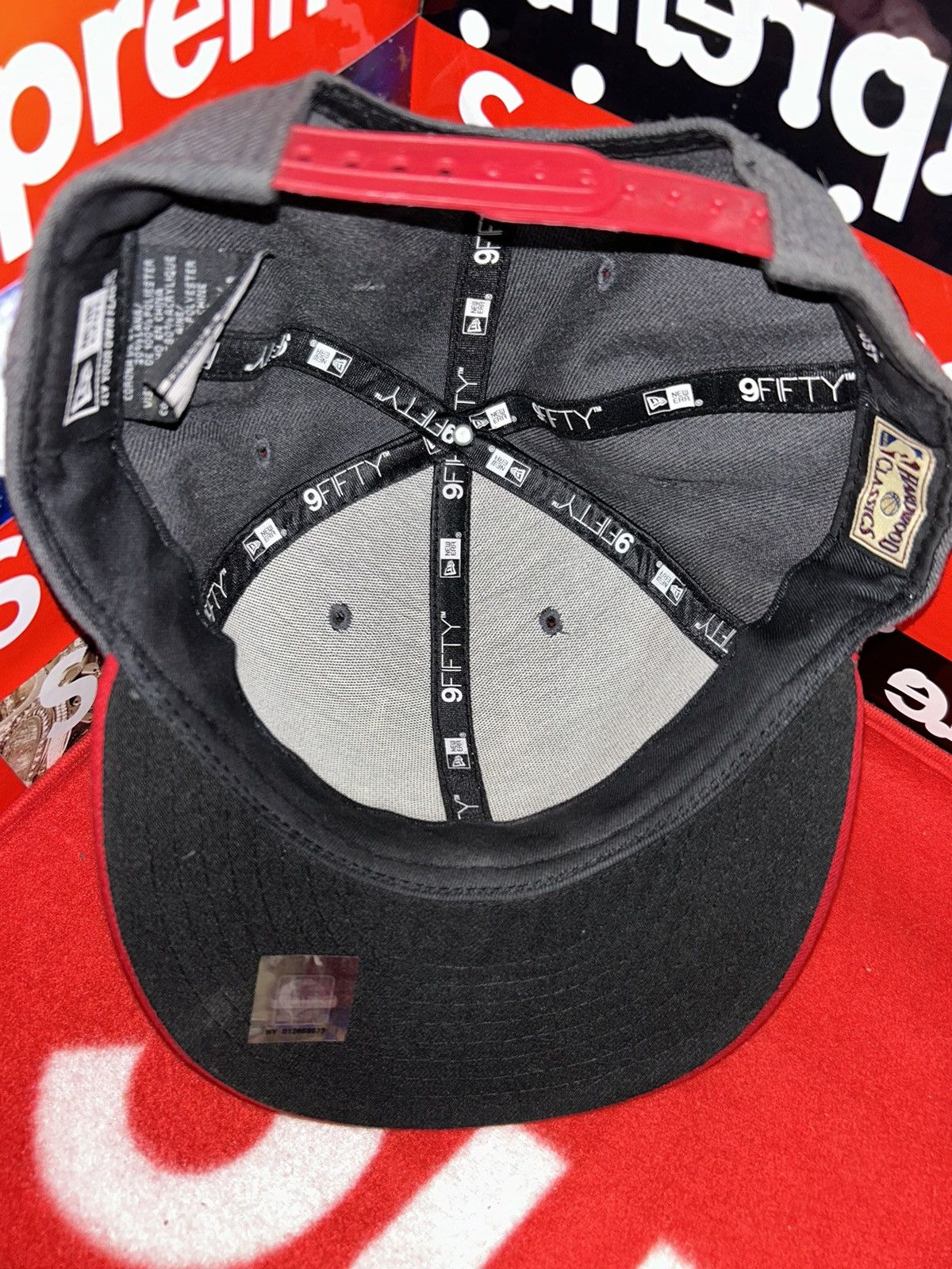 New Era New Era Chicago Bulls Windy City Adjustable SnapBack Hat Cap Size ONE SIZE - 5 Thumbnail