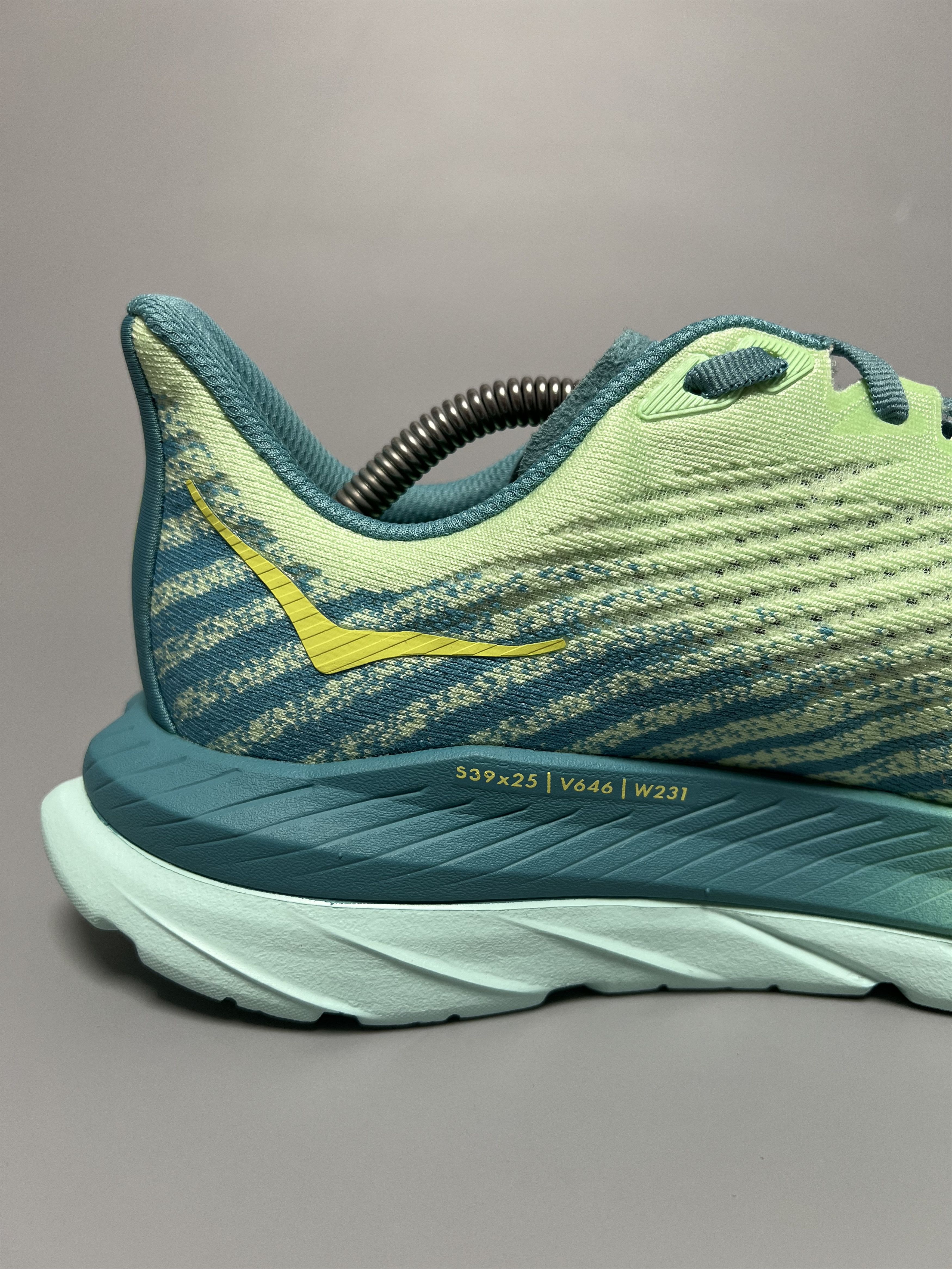 Hoka 9D Hoka One One Mach 5 Running Shoes 1127893-LGOM Size US 9 / EU 42 - 6 Thumbnail