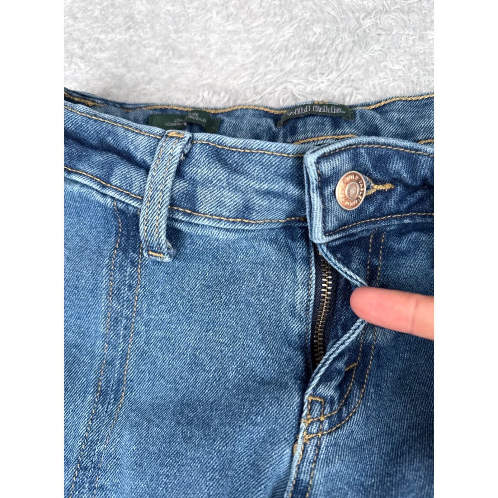 Vintage VINTAGE Wild Fable Women's Jeans Flared Low Rise Cotton Blend 26x29 Blue Denim 90s Girls Size 28" / US 6 / IT 42 - 5 Thumbnail
