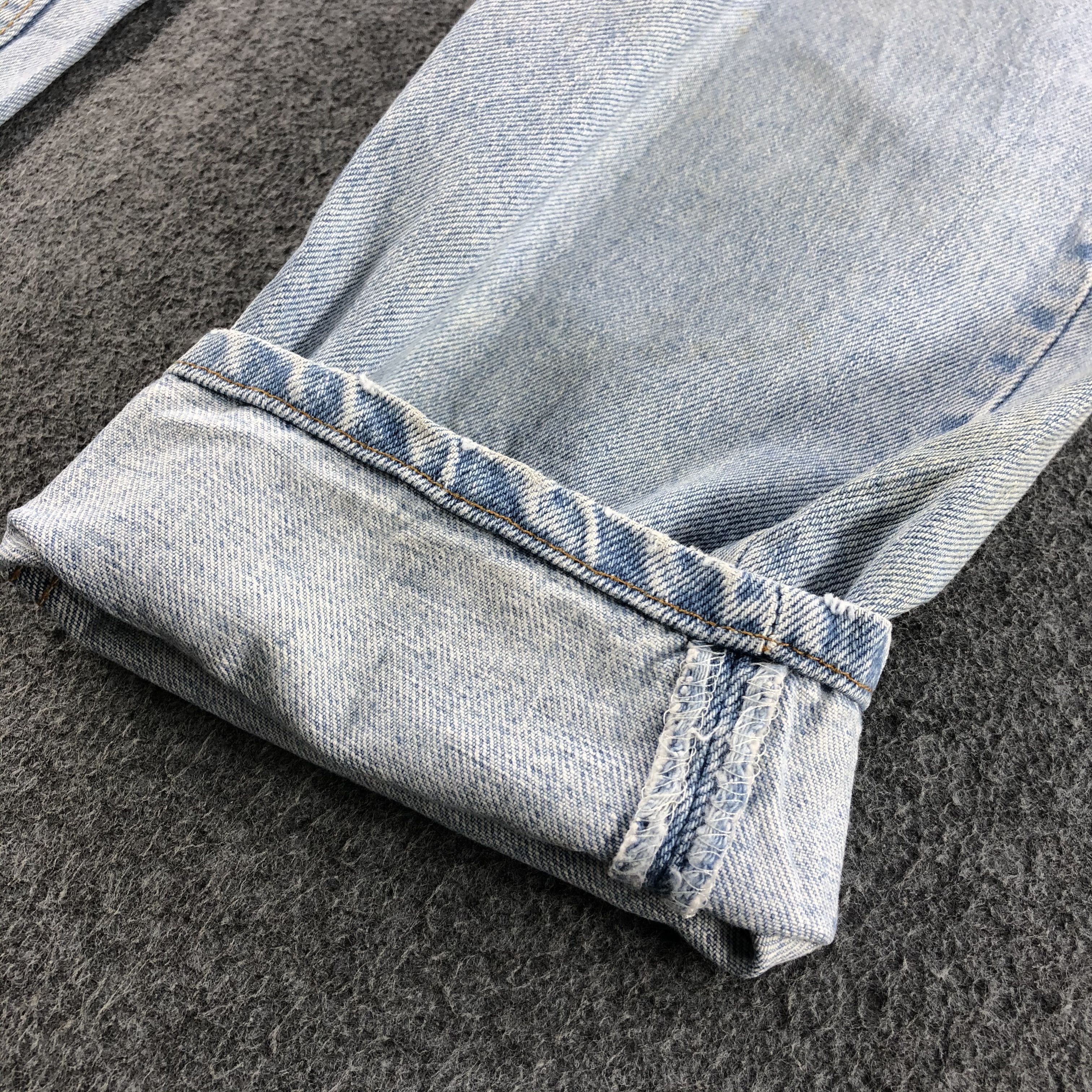 Levi's 90s Light Wash Vintage Levis 560 Jeans-J1178 Size US 33 - 6 Thumbnail