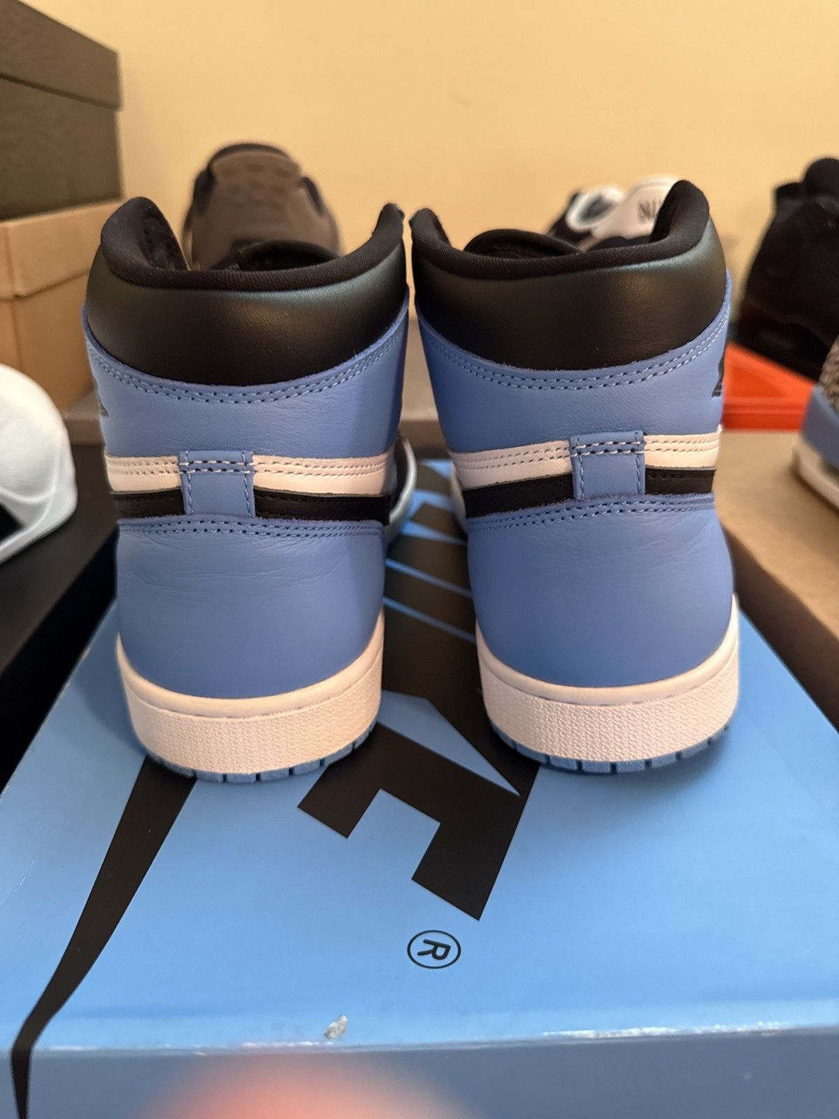 Jordan Brand Jordan 1 UNC Toe Size 8.5 Size US 8.5 / EU 41-42 - 4 Thumbnail