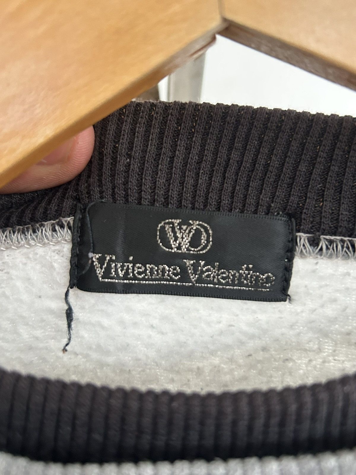 Valentino Vivienne Valentino Vintage Japan Sweatshirt Size US M / EU 48-50 / 2 - 4 Thumbnail