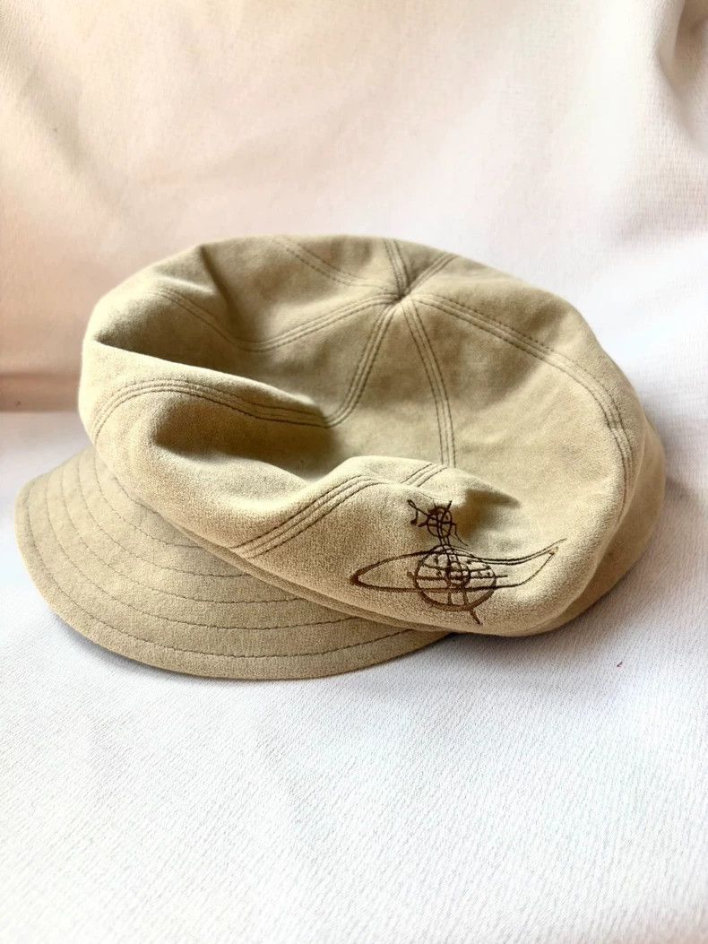Vivienne Westwood Vivienne Westwood Beige Saturn Newsboy Cap Size ONE SIZE - 1 Thumbnail