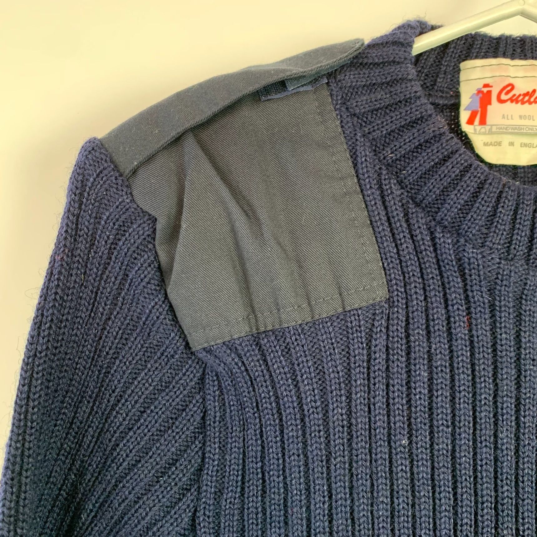 Vintage VINTAGE Cutlass Wool Blue Thick Elbow Patches Military SweatEr Mens 38" England Shirt Size US M / EU 48-50 / 2 - 2 Thumbnail
