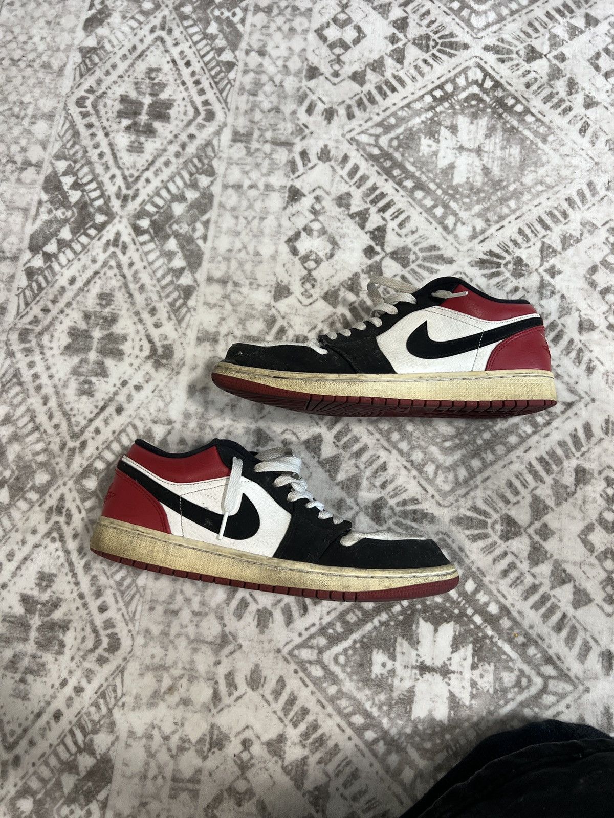 Nike Jordan one low black toe Size US 9 / EU 42 - 3 Thumbnail
