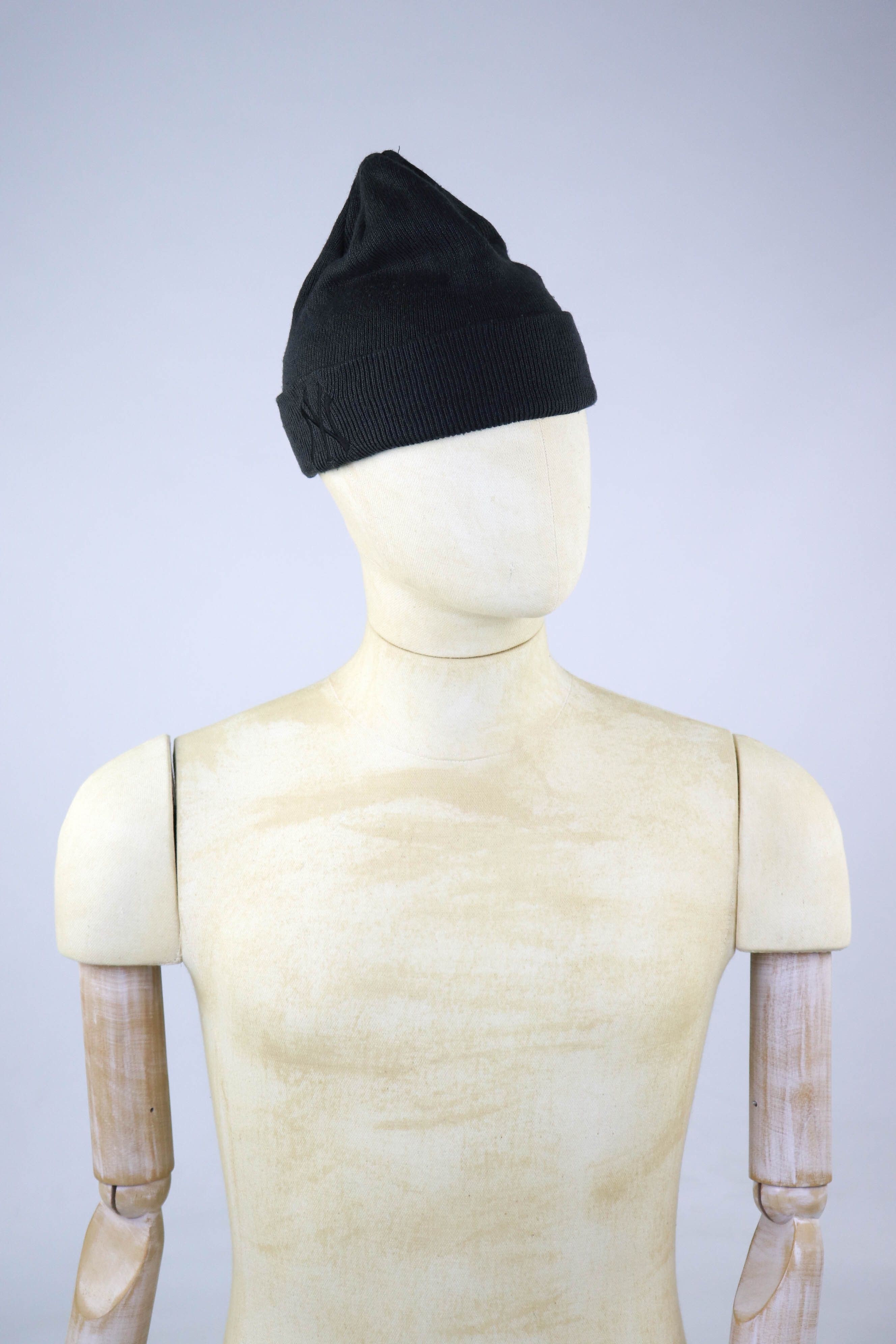 New Era × New York Yankees × Vintage 90s Vintage New Era New York Yankees Dark Gray Beanie Hat Size ONE SIZE - 3 Thumbnail