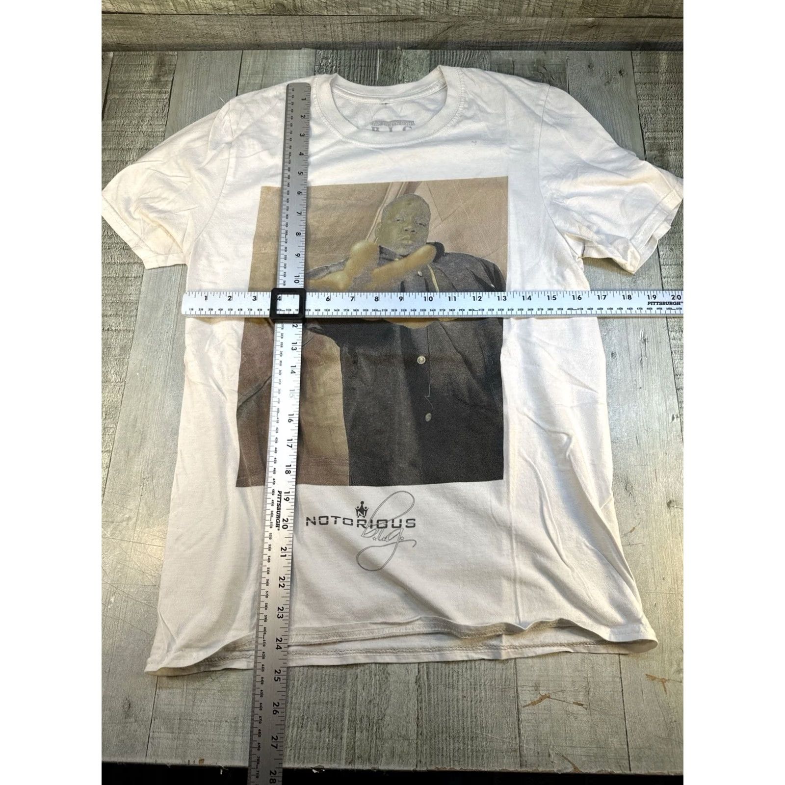 Vintage Notorious B.I.G. Rap Tee Shirt Men’s Small White Hip Hop Biggie Logo Vintage-Style Graphic Tee Shirt Mens Small White Hip Hop Notorious B.I.G. Shirt Size US S / EU 44-46 / 1 - 2 Thumbnail