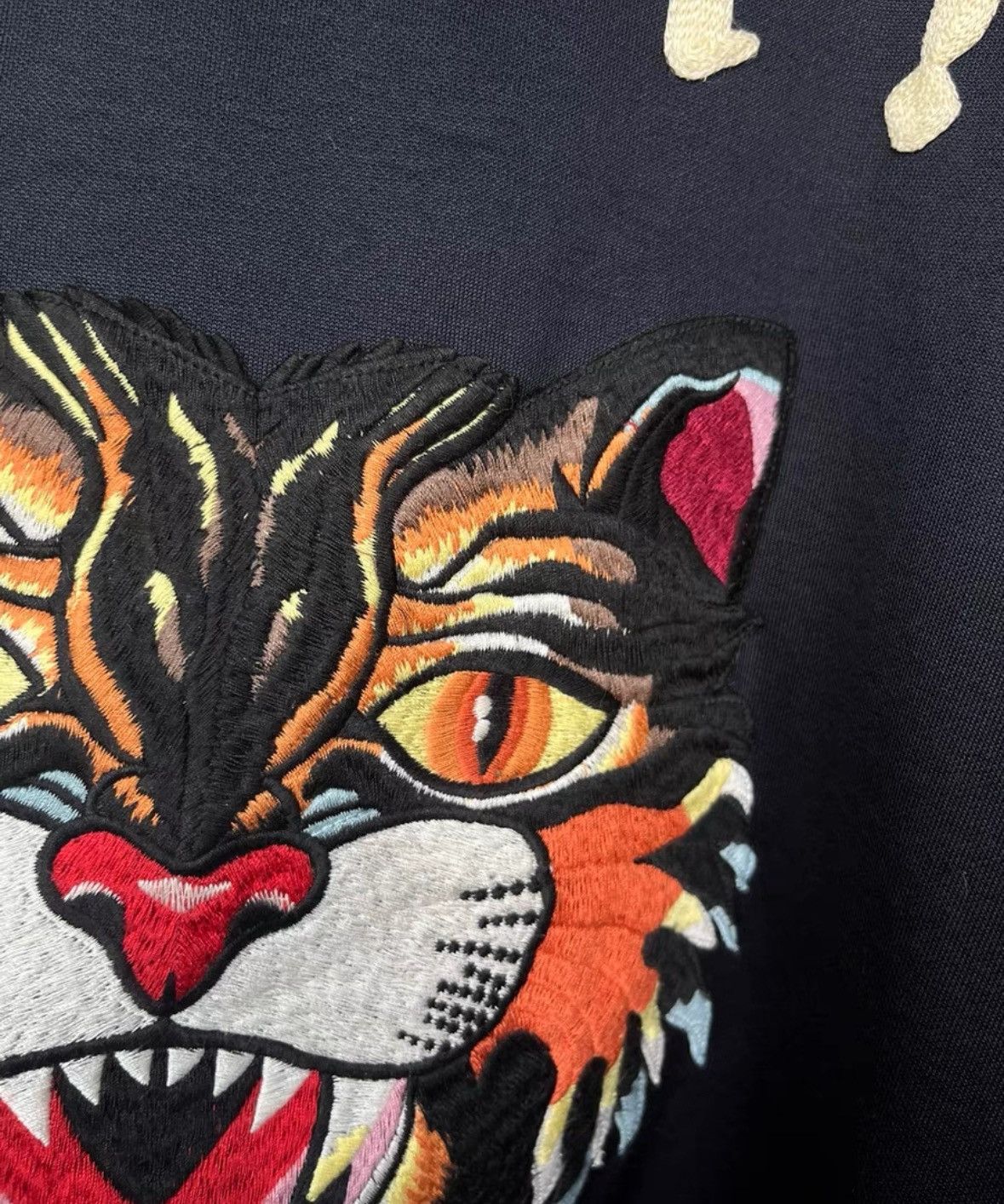 Gucci Gucci Big Cat Tiger Industry Embroidered Men's Jacket-JY Size US L / EU 52-54 / 3 - 3 Thumbnail