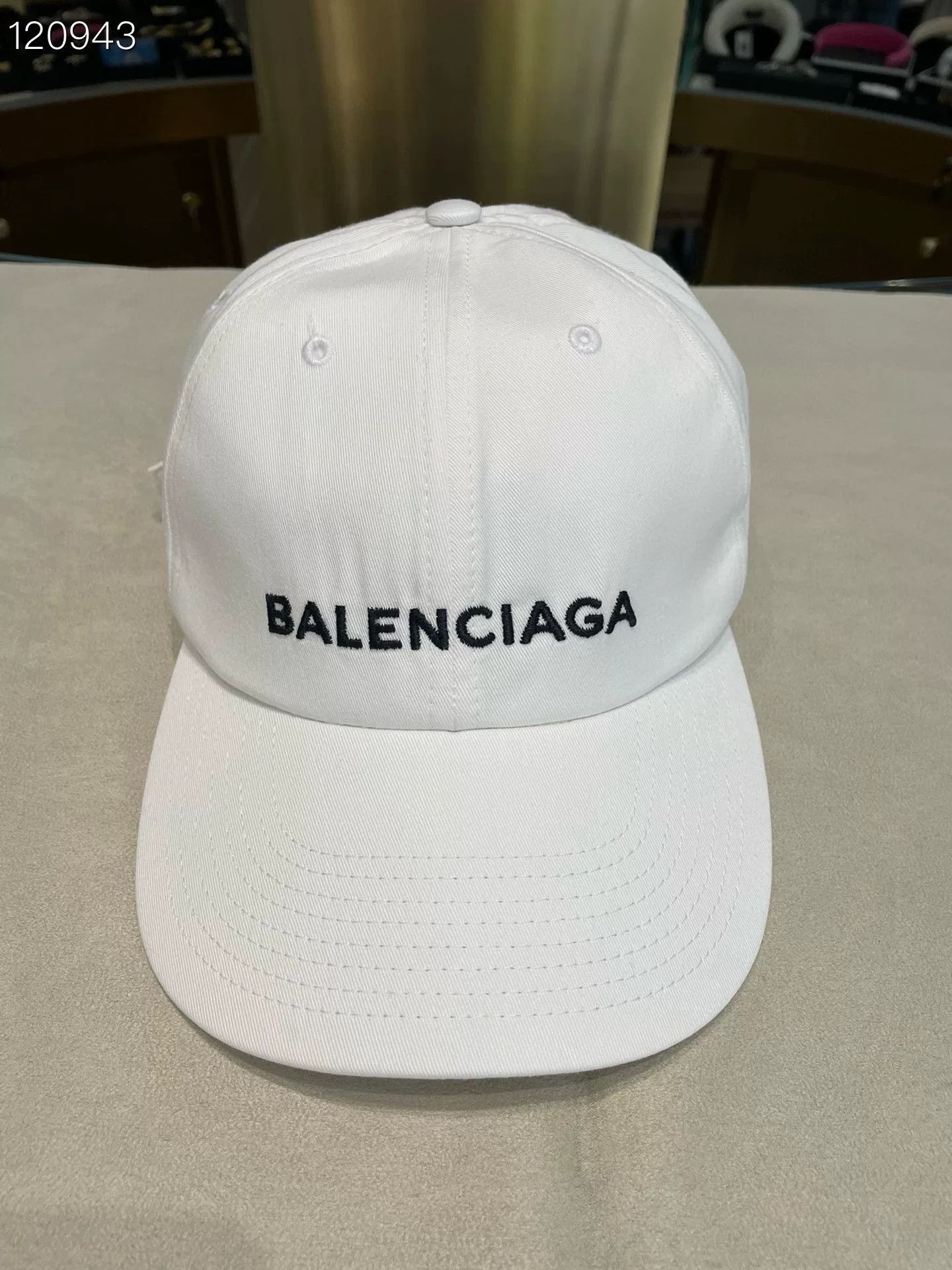 PS5 × balenciaga コラボキャップ ホワイト L Balenciaga × Playstation Balenciaga x PS5 - White Cap | Grailed