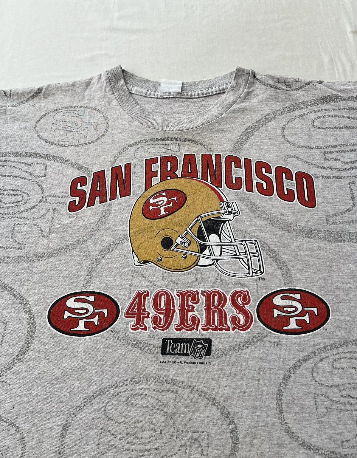 NFL Vintage 1992 San Francisco 49ers NFL AOP Gray T-shirt Size US XL / EU 56 / 4 - 3 Thumbnail