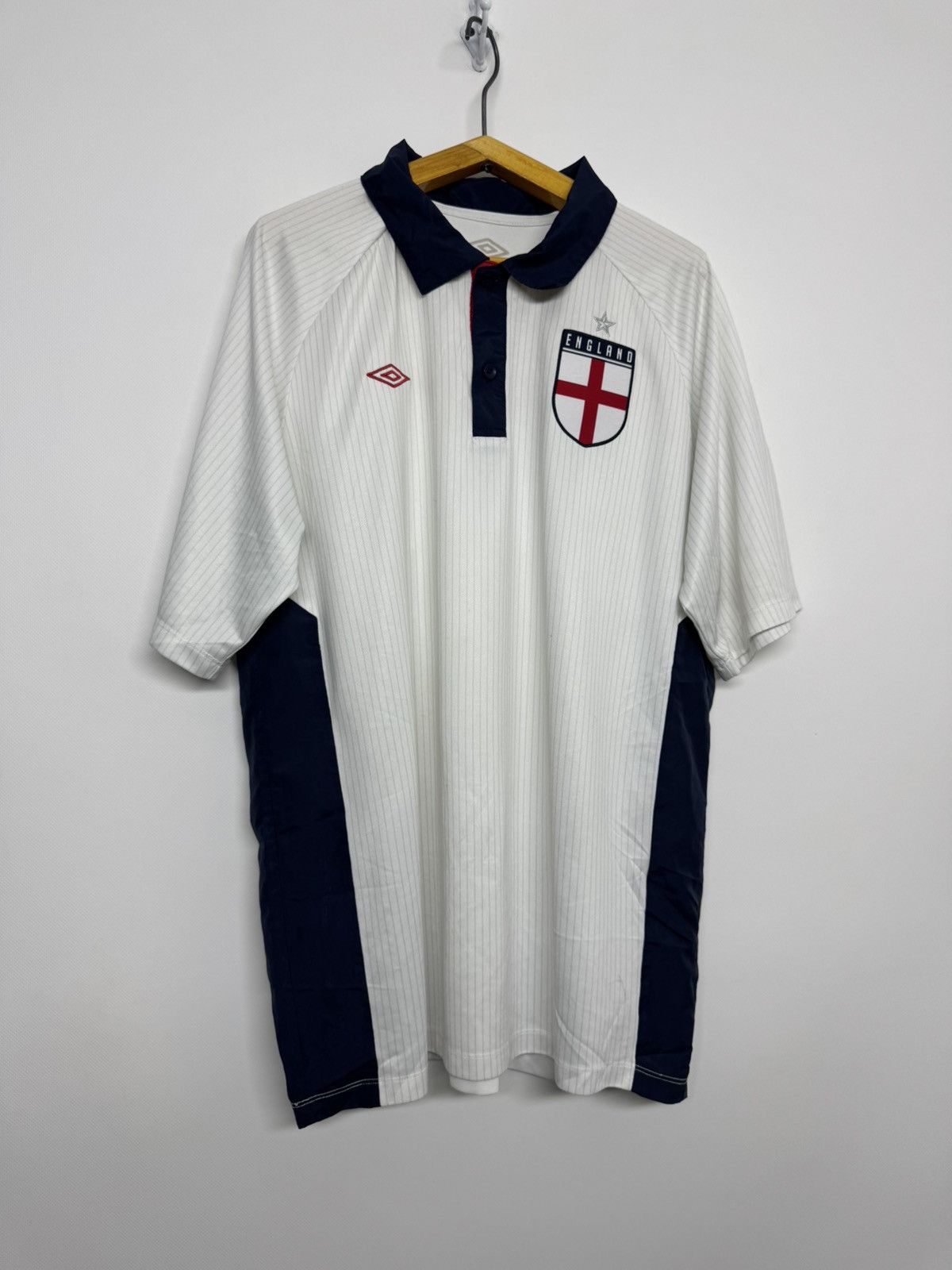 Umbro Umbro England Soccer Jersey Reproduction Football Shirt Size US L / EU 52-54 / 3 - 3 Thumbnail
