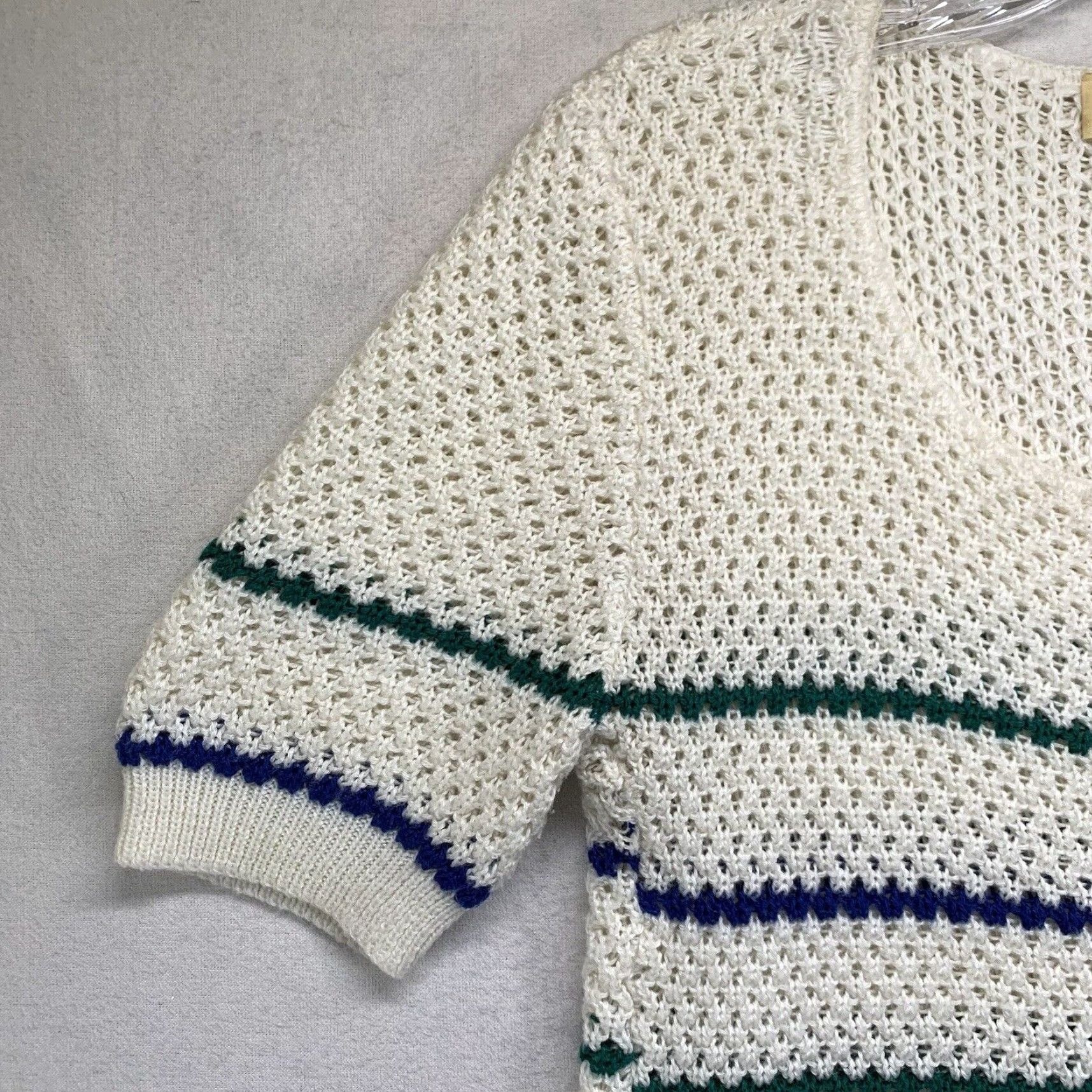 Vintage VINTAGE Jessica Scott Women's Jumper XS Open-Knit Pullover Short Sleeve 80s 90s Retro Aztec American White Blue Green Stripes Size XS / US 0-2 / IT 36-38 - 7 Thumbnail