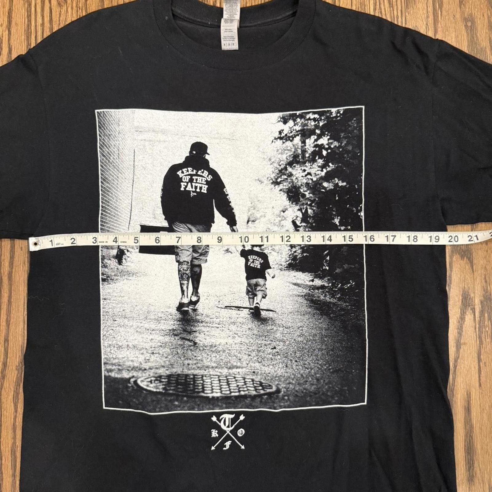 Gildan Terror - Keepers of the Faith Shirt - M Size US M / EU 48-50 / 2 - 3 Thumbnail