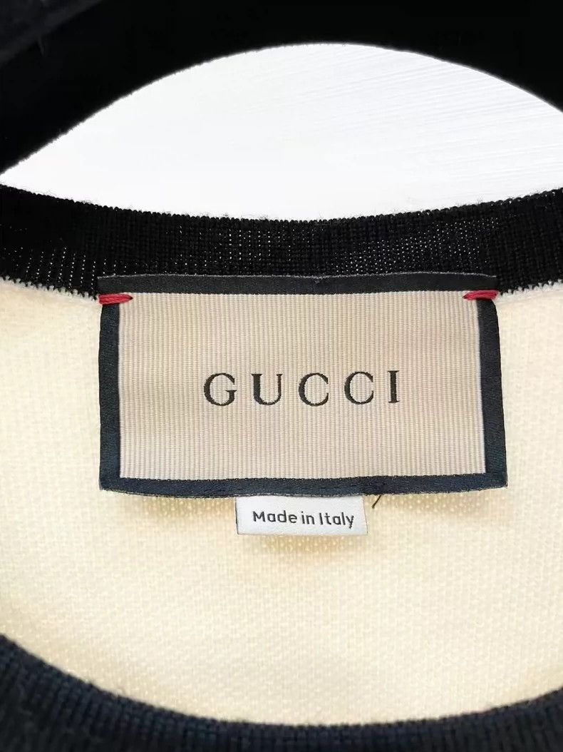 Gucci GucciEmbroidered logo beige knitted short sleeves 2503-Next Size US M / EU 48-50 / 2 - 2 Thumbnail