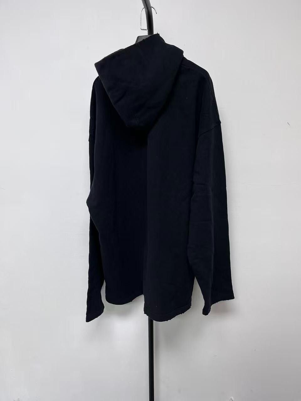 Balenciaga Balenciaga Color Block Graphic Long Sleeve Sweatshirt Size US M / EU 48-50 / 2 - 2 Thumbnail
