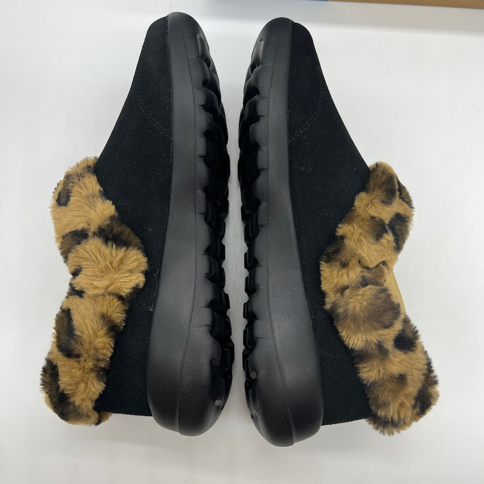 SKECHERS Skechers Slip on Womens Size 7 Black On The Go Joy Suede Size US 7 / IT 37 - 9 Thumbnail