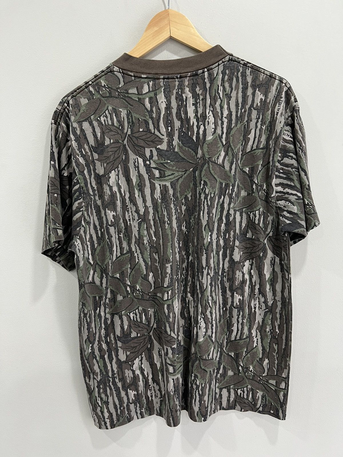 Vintage Vintage Camo Real Tree tee shirt mossy oak Size US L / EU 52-54 / 3 - 4 Thumbnail