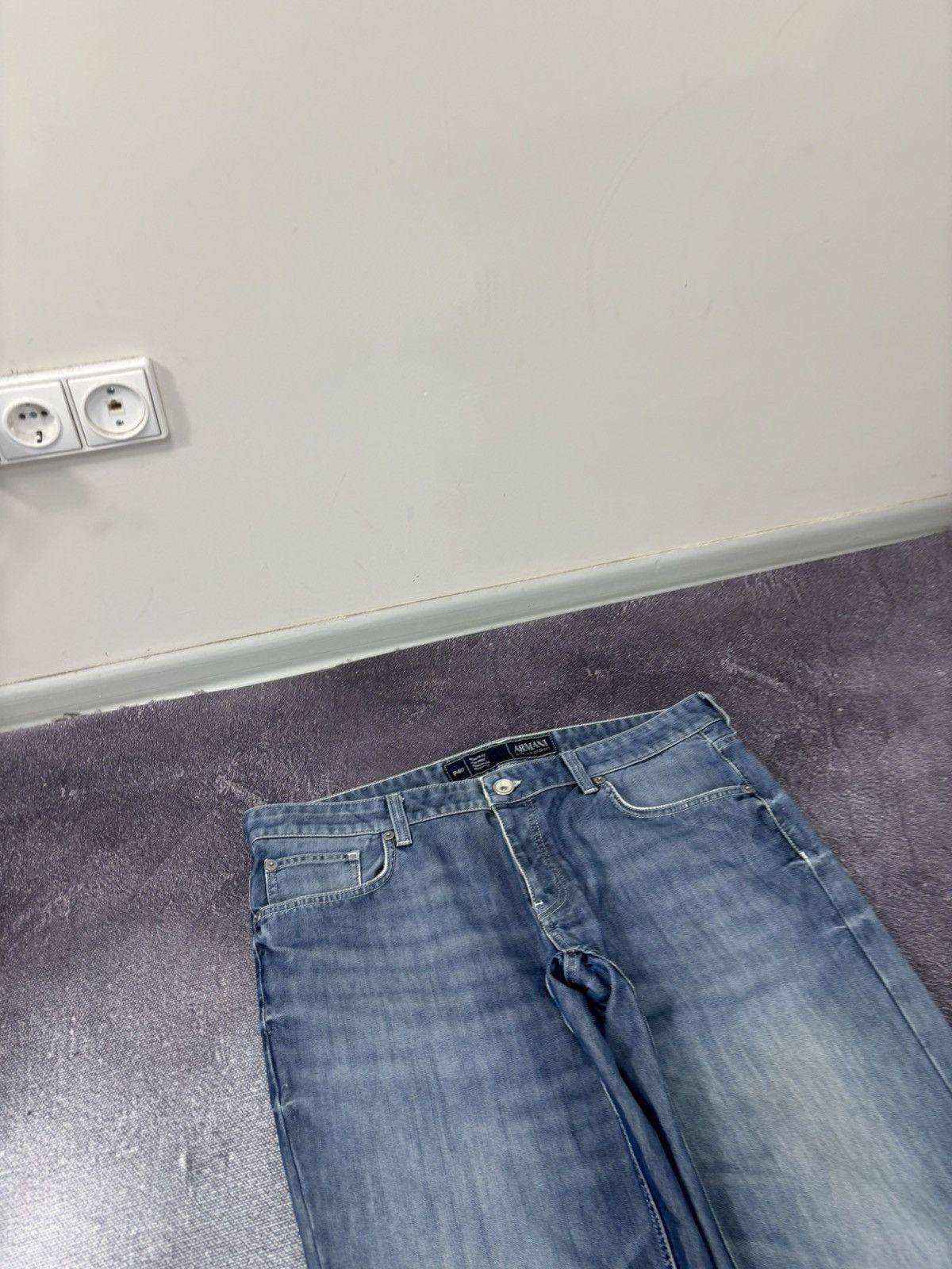 Armani Armani Collezioni Y2K Faded Blue Denim Hype Baggy Jeans Size US 40 / EU 56 - 13 Thumbnail