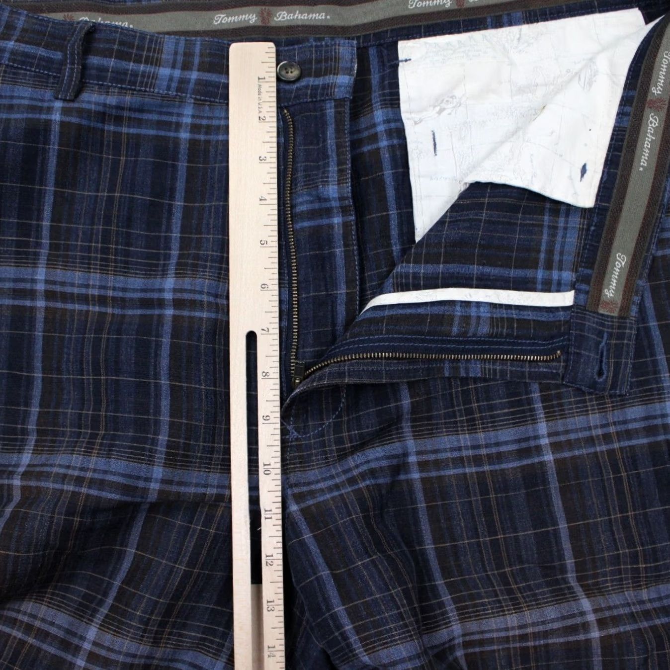 Tommy Bahama Tommy Bahama Shorts Mens 38 Black/Blue Linen/Silk Bermuda Flat Front 11" Casual Travel Beach Colorful Pattern Plaid G Mens Size US 38 / EU 54 - 7 Thumbnail