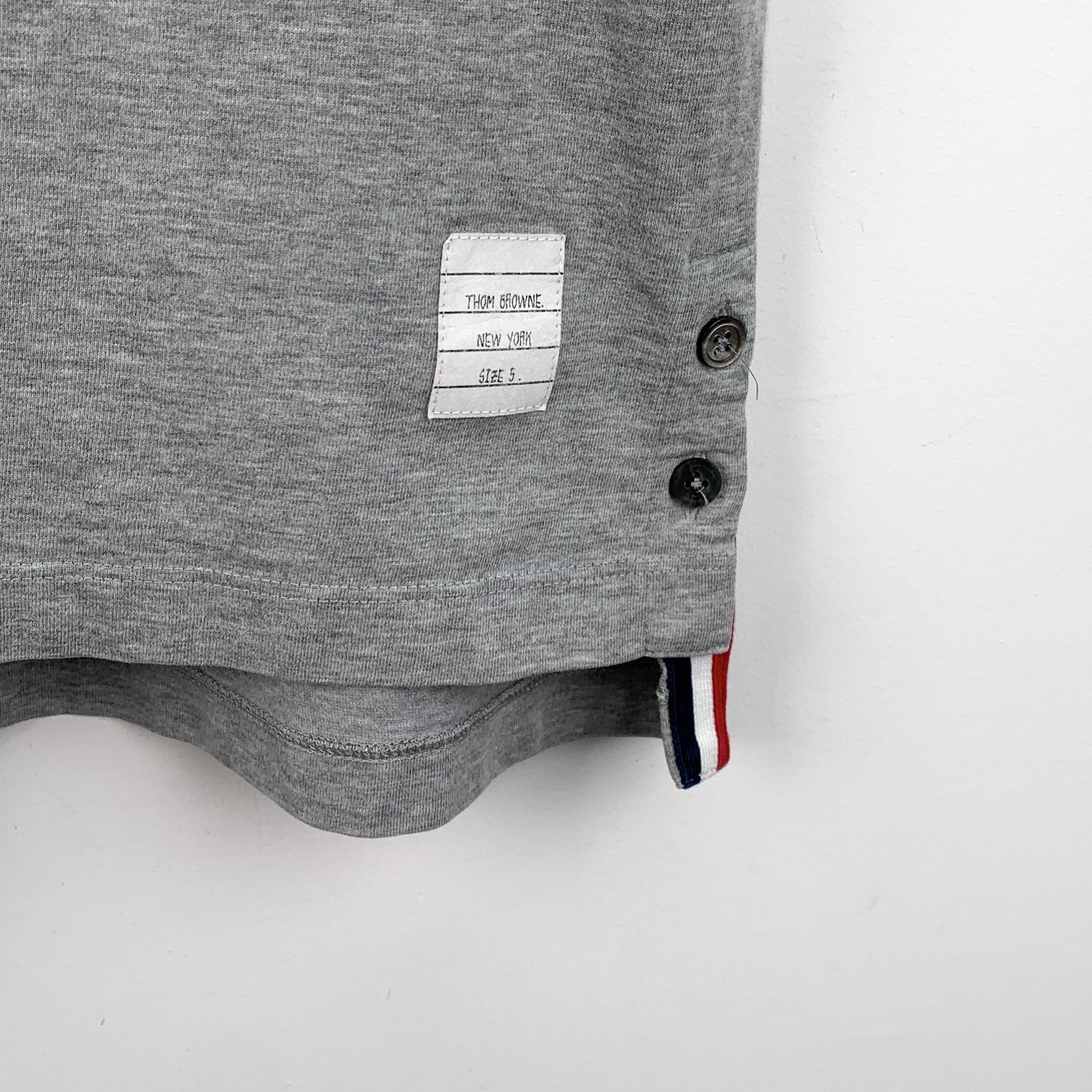 Tom Ford Thom Browne Gray White-Trimmed Crewneck T-Shirt (5) Size US XXL / EU 58 / 5 - 5 Thumbnail