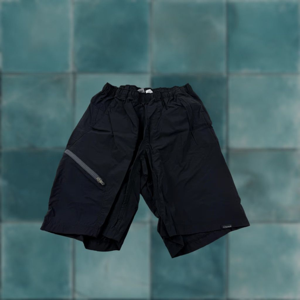 Vintage Columbia Mens Titanium Hiking Shorts Black 9" Inseam Elastic Waist Belt Buckle Pockets Quick Dry 9in AM4293 Size US 31 - 1 Thumbnail