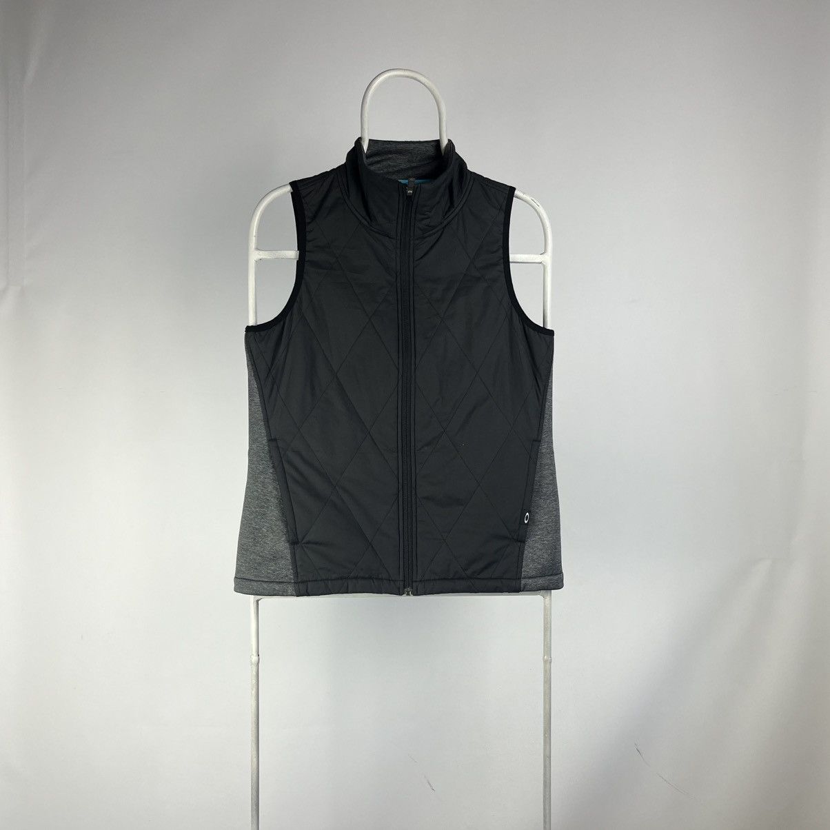 Oakley Oakley vest polyester size Medium Size M / US 6-8 / IT 42-44 - 1 Thumbnail