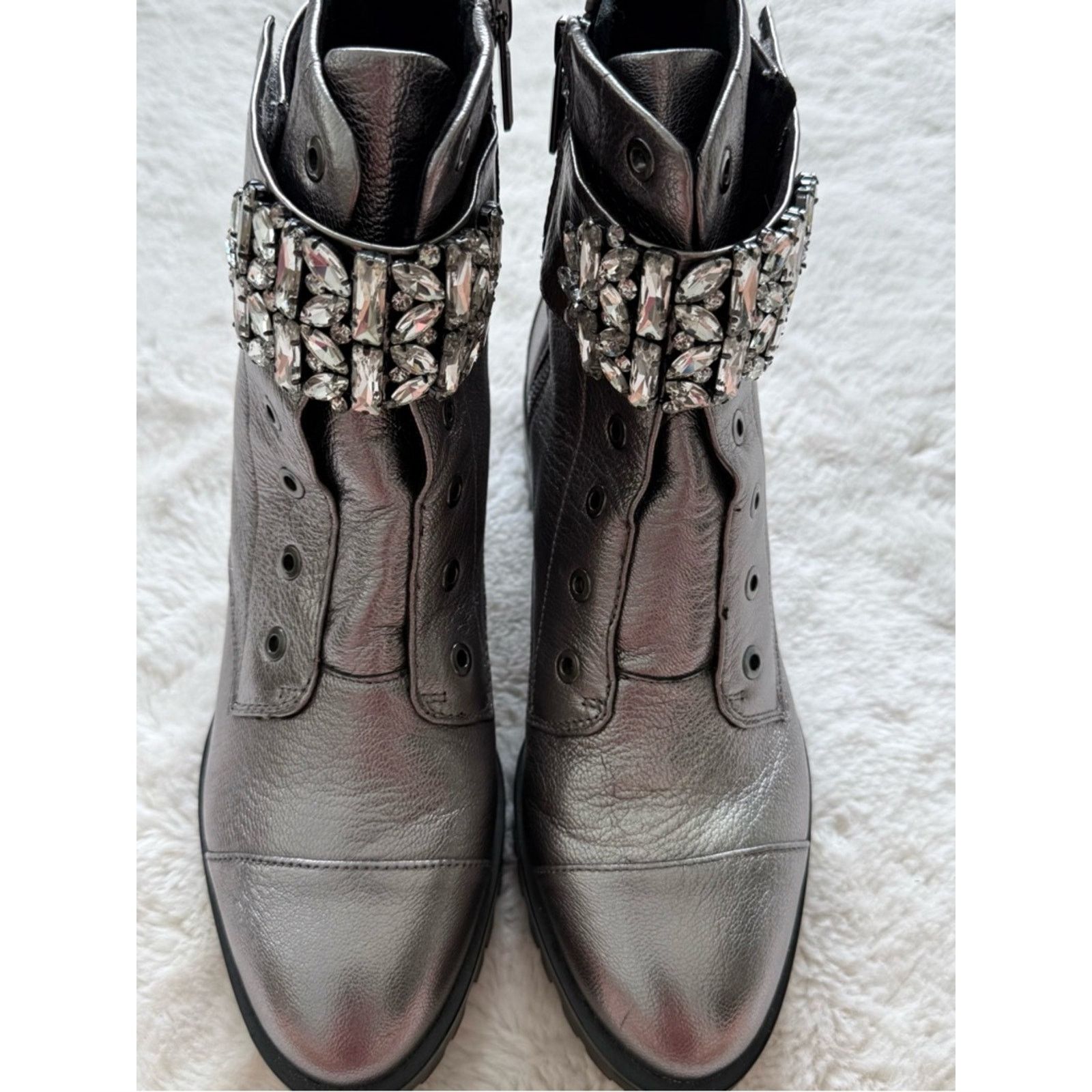 Other NEW!!! Karl Lagerfeld women boots size 9.5 Retail 189$ Size US 9.5 / IT 39.5 - 2 Thumbnail
