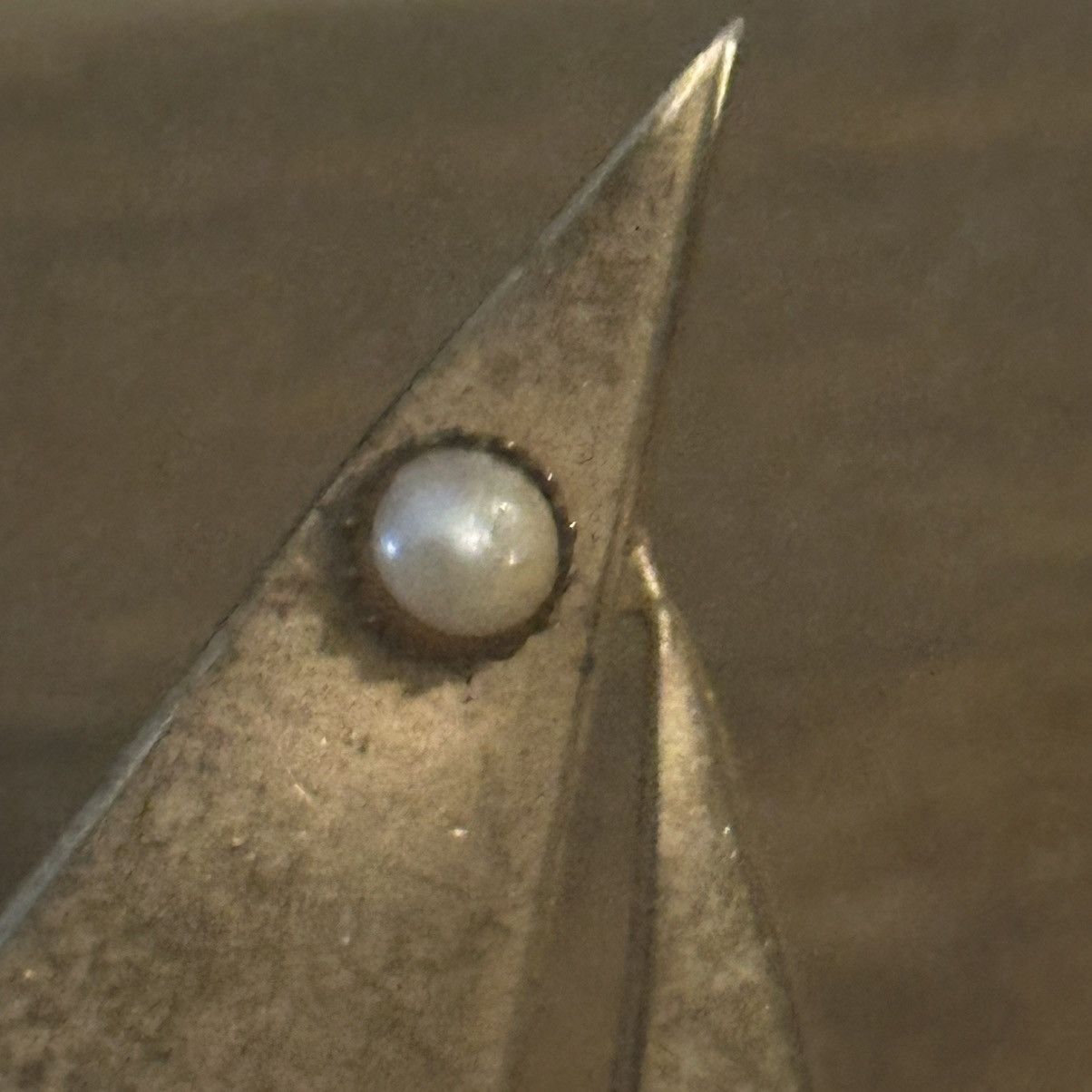 Vintage Vintage brass sailboat brooch with pearl accent Size ONE SIZE - 3 Thumbnail