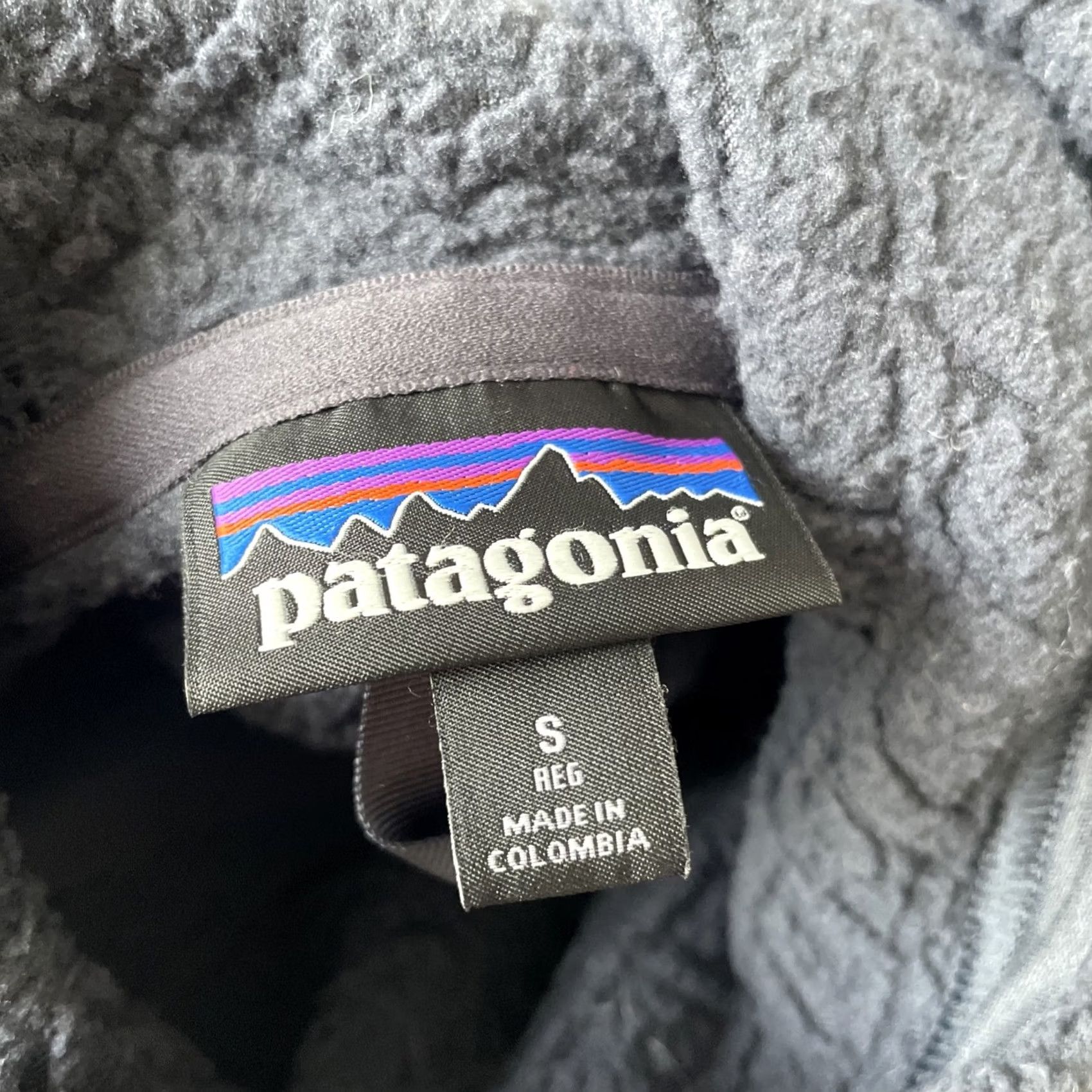 Patagonia Patagonia Hoodie Womens Small Diamond Capra Fleece Pullover Navy Blue Textured Raglan Sleeve Pockets Logo Casual Modern Winter Fall Spring Size S / US 4 / IT 40 - 3 Thumbnail