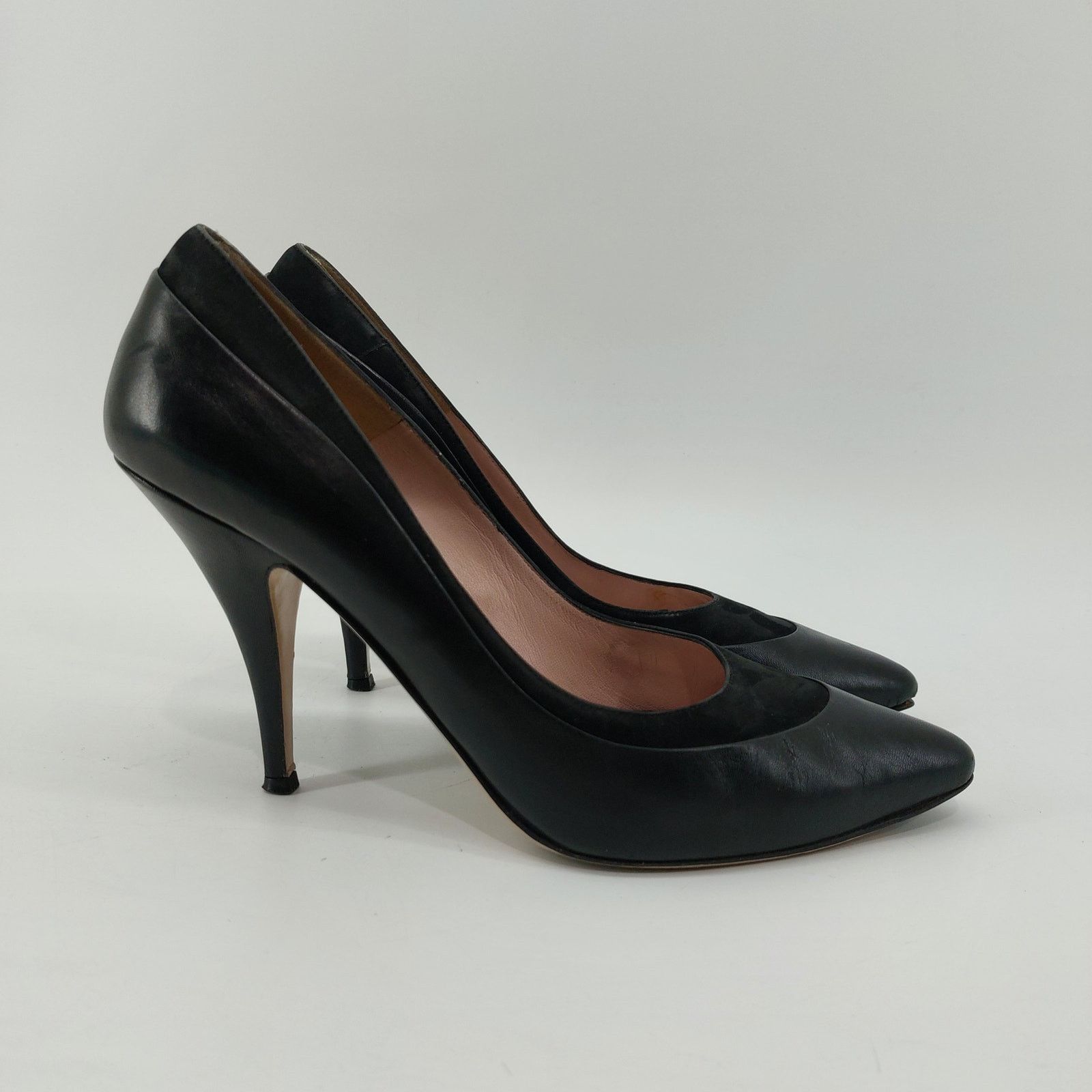 Salvatore Ferragamo Salvatore Ferragamo Black Pumps Suede Trimmed Leather 8 B Size US 8 / IT 38 - 4 Thumbnail