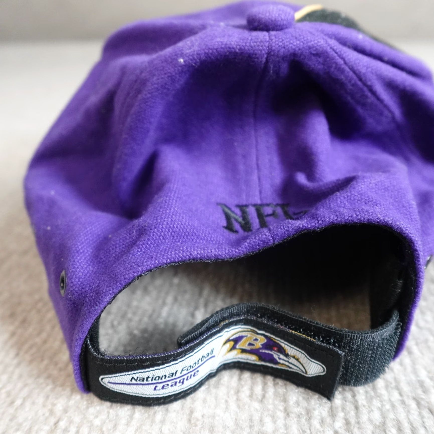 NFL VINTAGE Baltimore Ravens Hat Strapback Purple Embroidered Autographed Old Stock - NFL Baseball Cap Mens One Size Cotton Canvas Study Size ONE SIZE - 3 Thumbnail