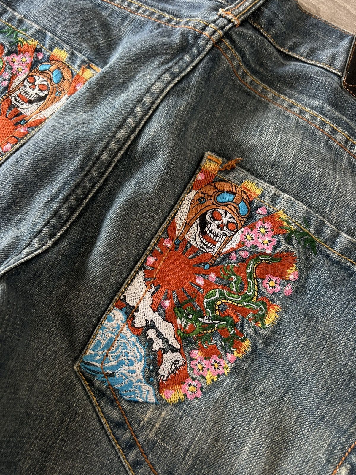 Ed Hardy Ed Hardy Avant Garde Loose Japan Style Distressed Jeans Size US 34 / EU 50 - 18 Thumbnail