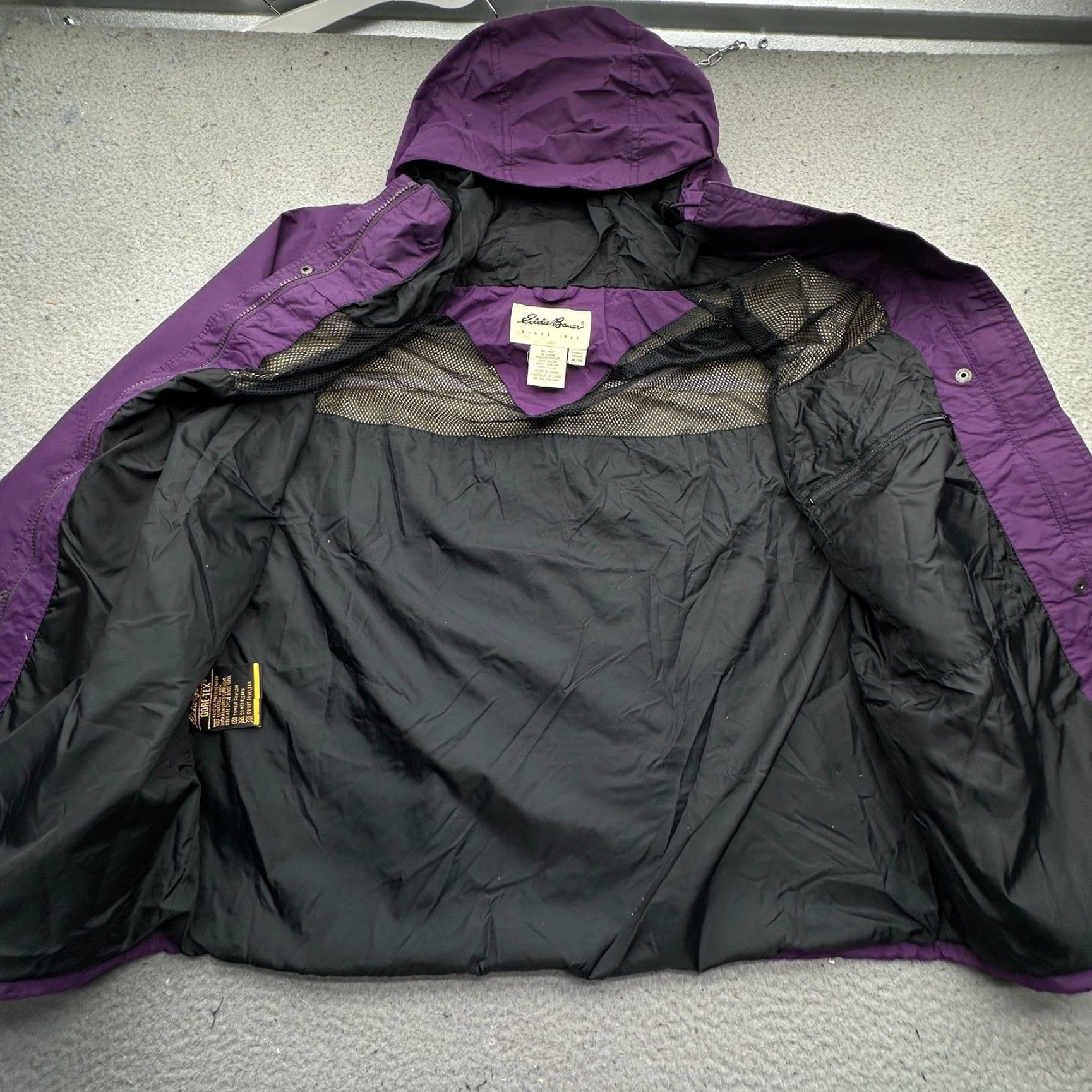 Eddie Bauer VINTAGE Eddie Bauer Gore-Tex Purple Hooded Nylon Jacket Womens Medium Shell Size M / US 6-8 / IT 42-44 - 5 Thumbnail