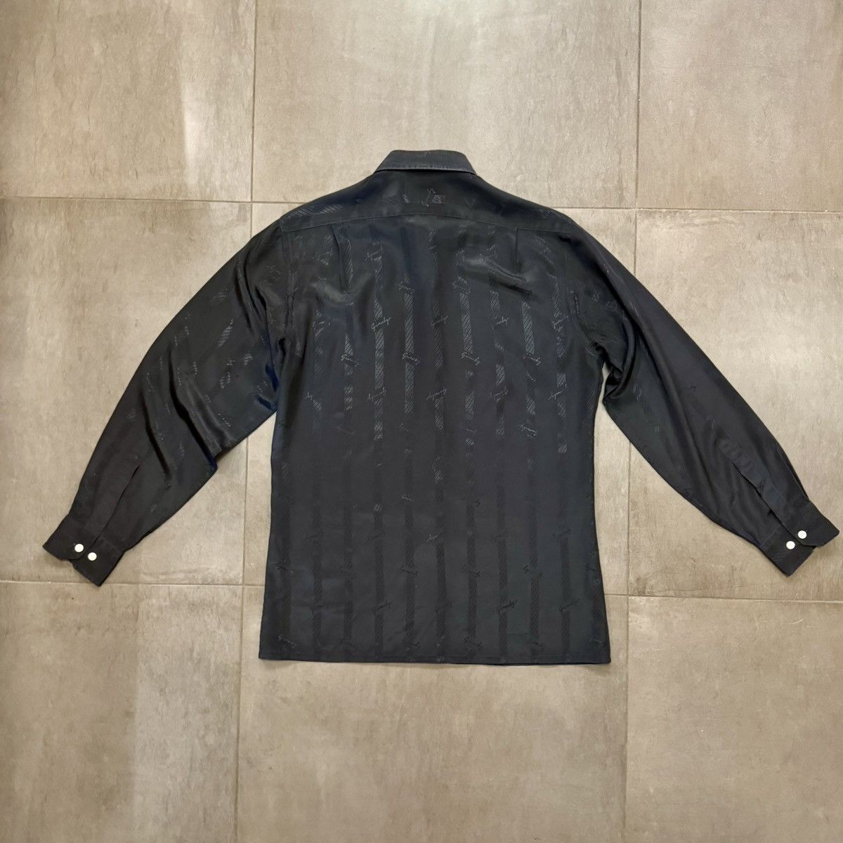Givenchy Vintage Givenchy Monsieur Black Logo Pattern Dress Shirt, M Size US M / EU 48-50 / 2 - 5 Thumbnail