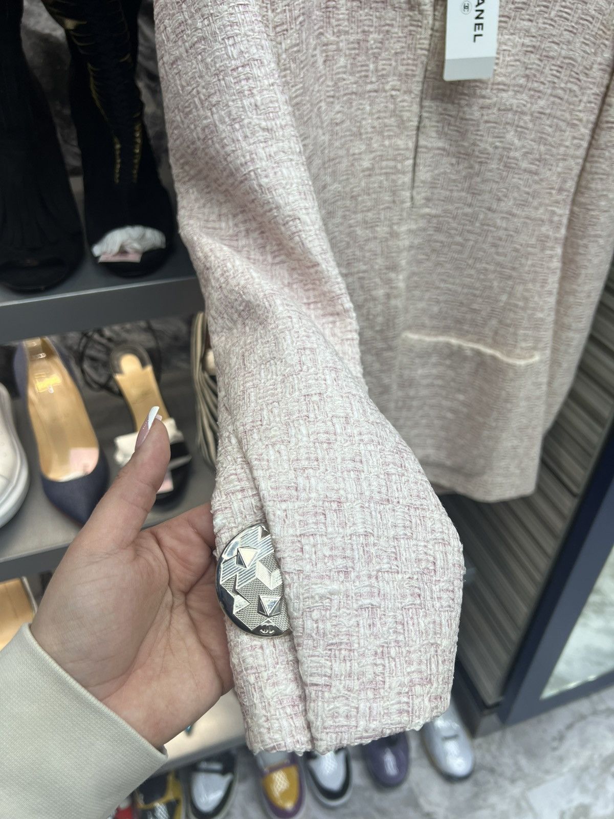 Chanel Channel Tweed Blazer Light Pink Size XS / US 0-2 / IT 36-38 - 4 Thumbnail