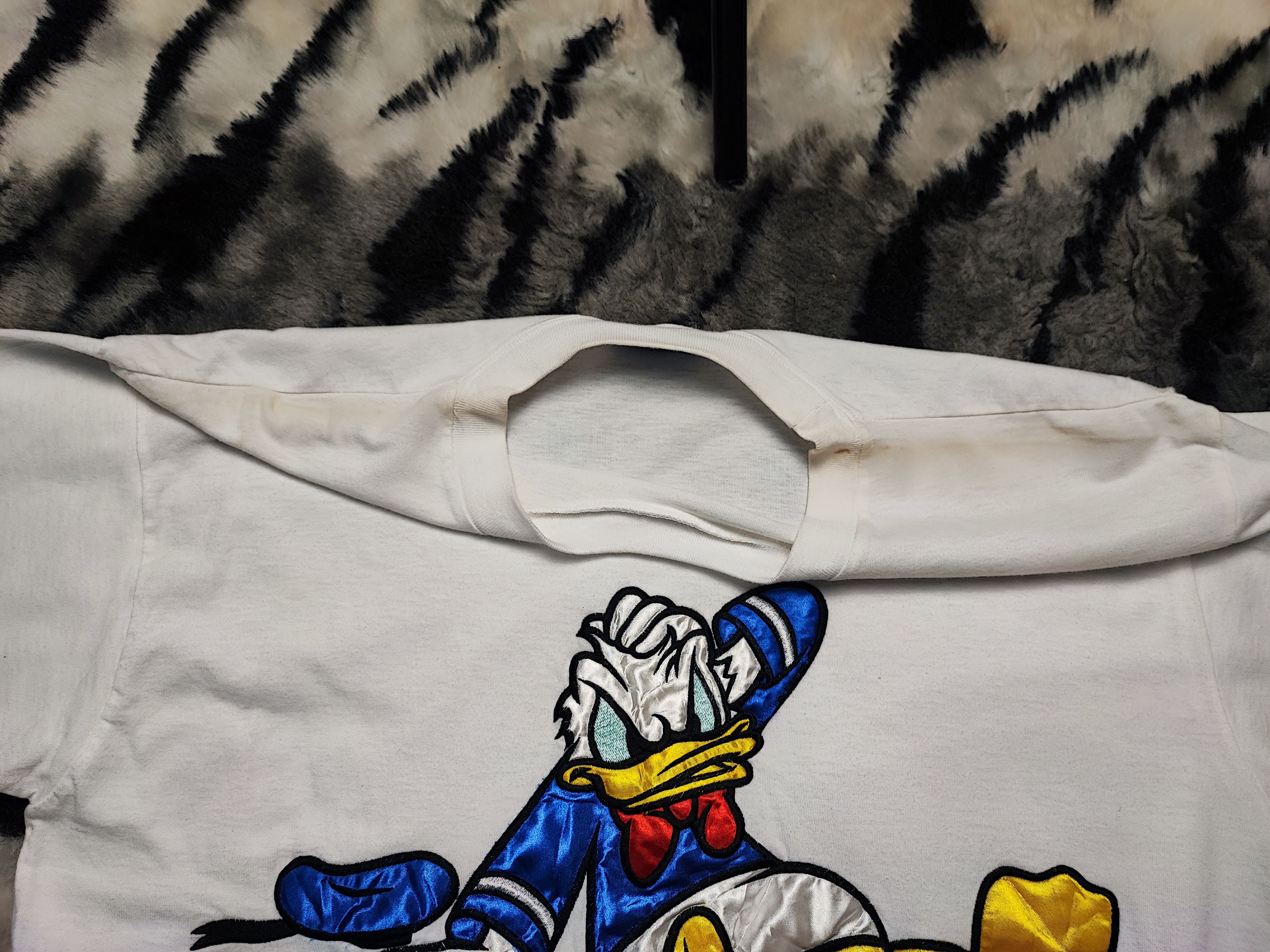 Disney 90s Vintage Tokyo Disneyland Donald Duck Single Stitch Size US L / EU 52-54 / 3 - 5 Thumbnail