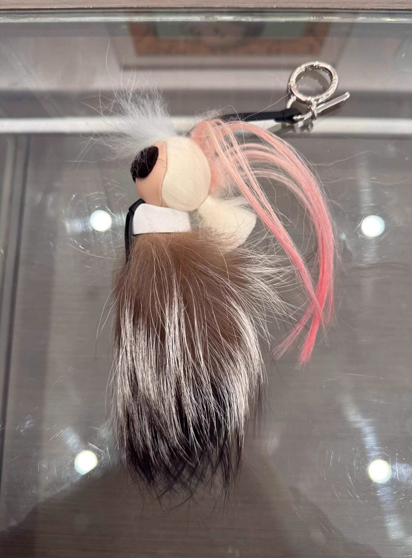 Fendi Fendi x Karl Pink Mink Logo Tassel Keychain Size ONE SIZE - 3 Thumbnail