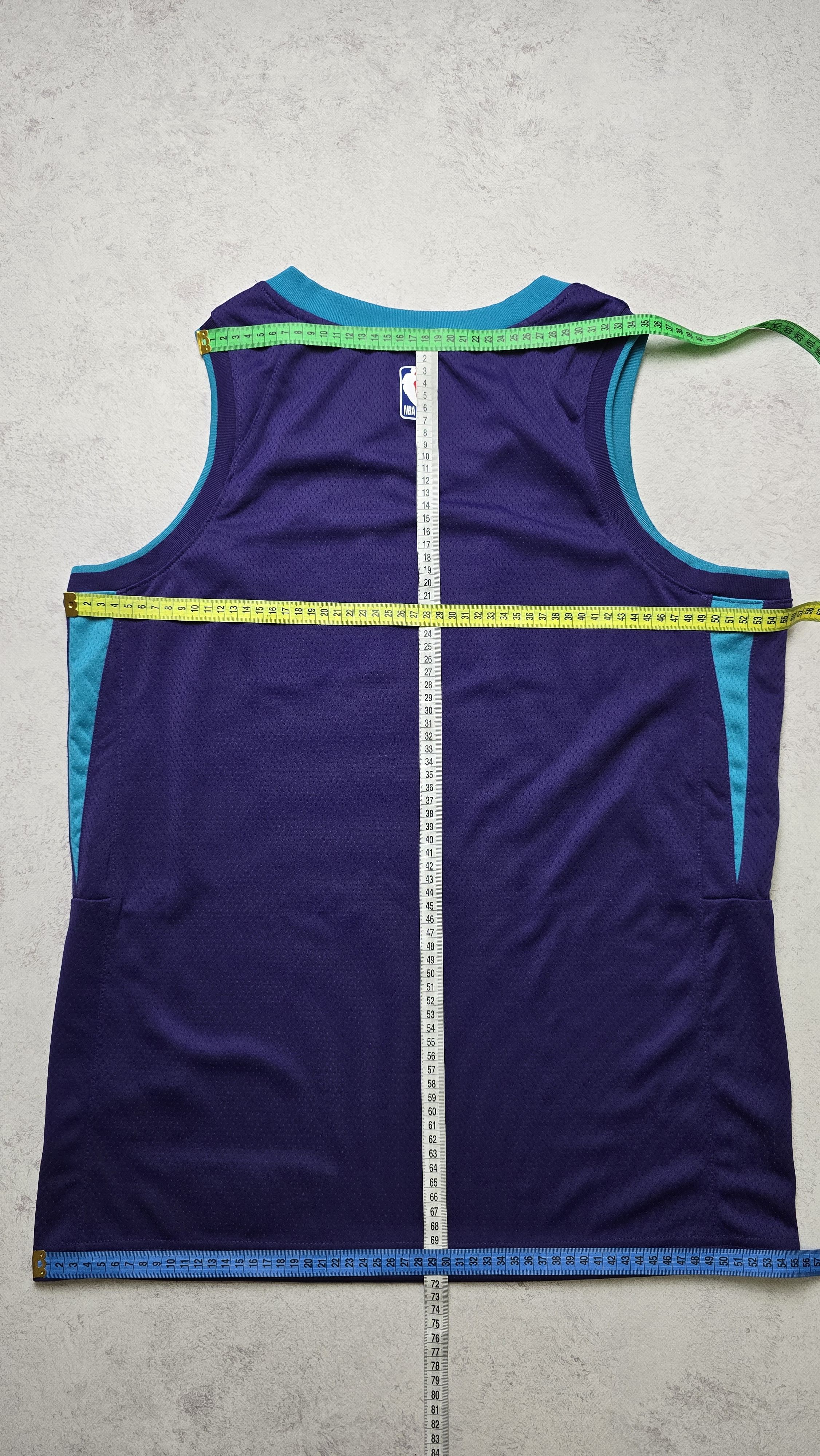 Nike Charlotte Hornets Jordan Brand Statement Swingman Jersey Size US L / EU 52-54 / 3 - 3 Thumbnail