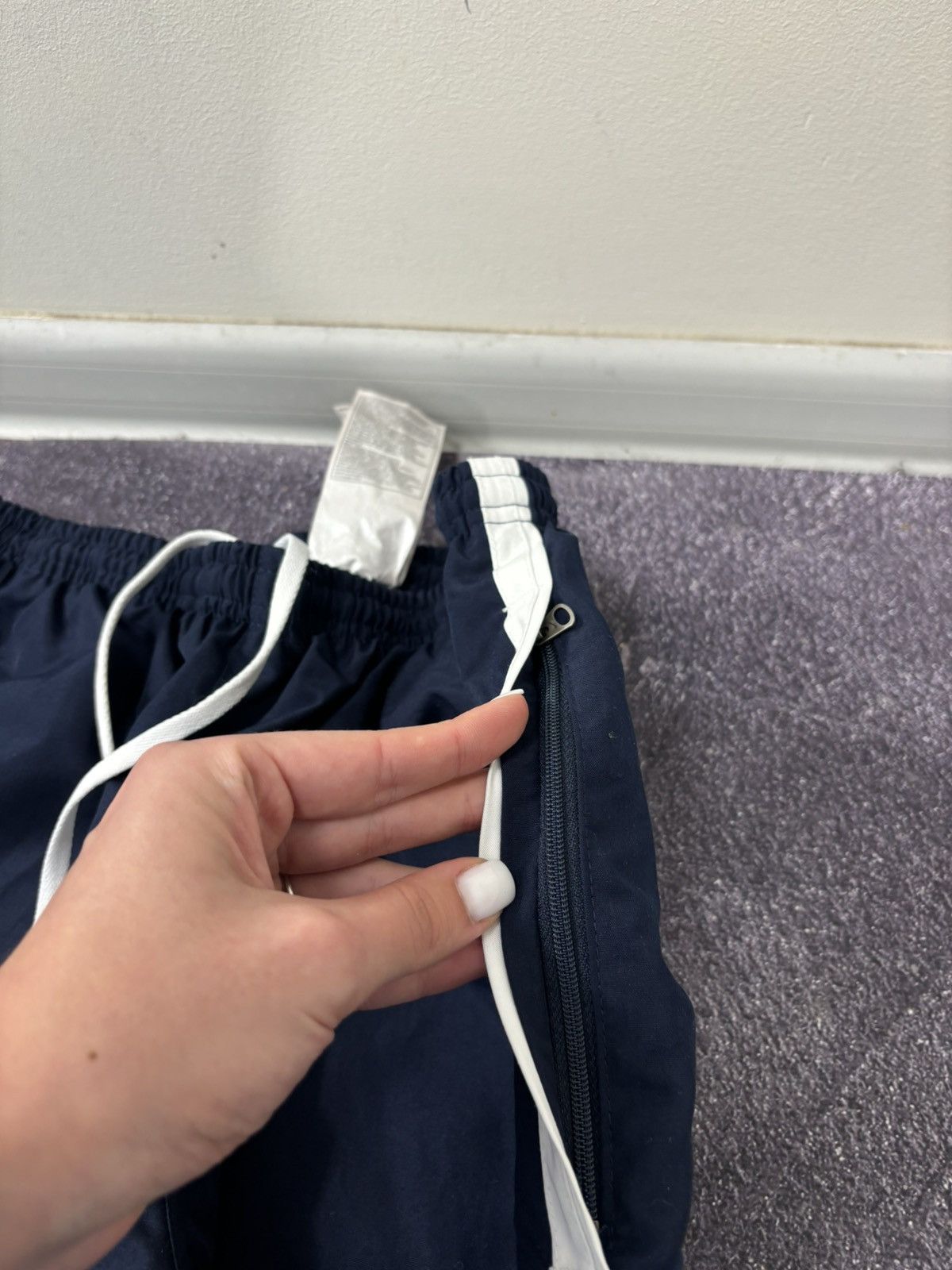 Nike Vintage Nike Y2K Navy/White Hype Nylon Baggy Track Pants Size US 32 / EU 48 - 19 Thumbnail