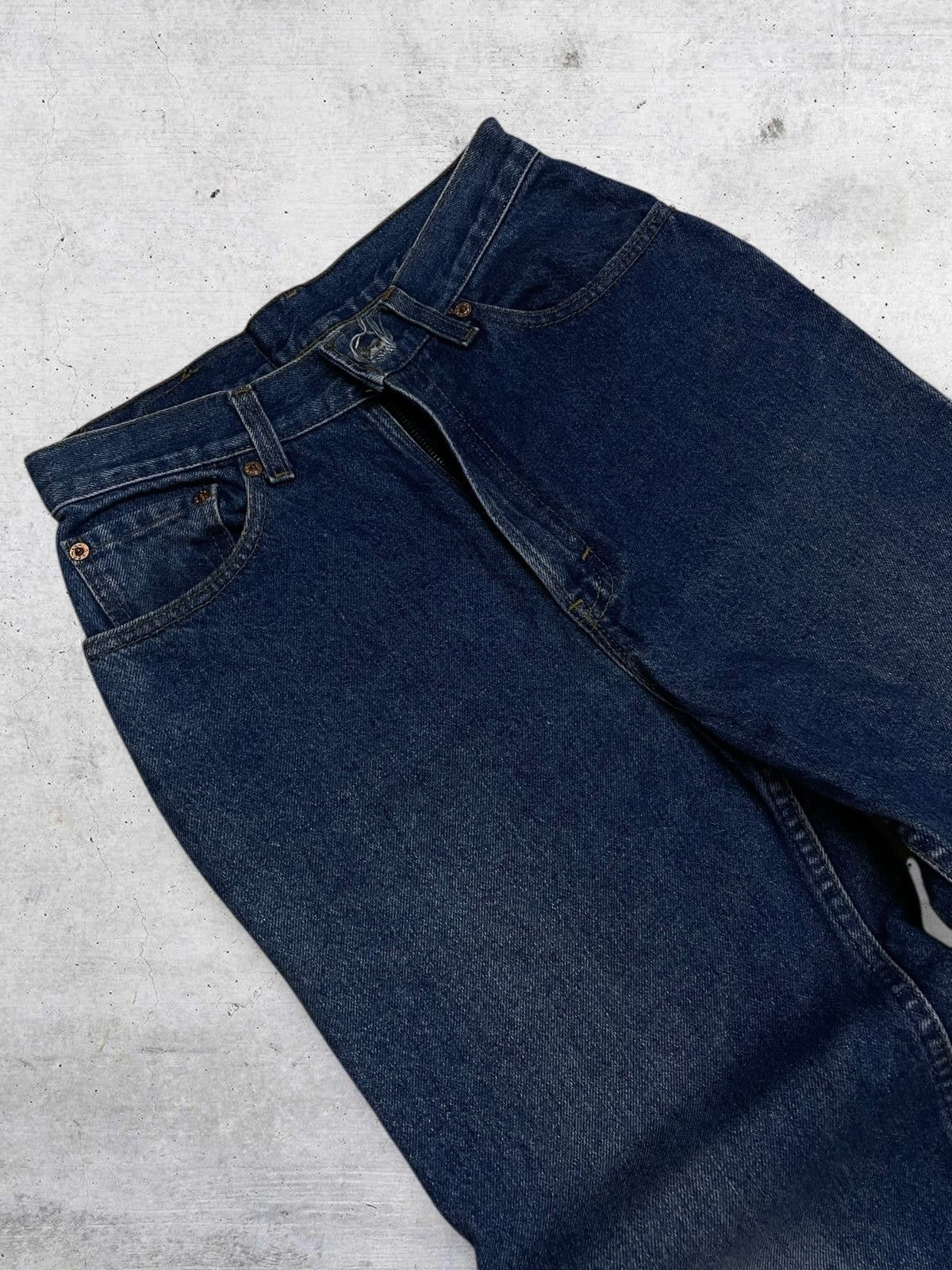 Levi's Vintage Clothing VINTAGE 505 LEVIS USA DESIGNER 90S ORIGINAL CLASSIC OG DENIM Size US 26 / EU 42 - 7 Thumbnail
