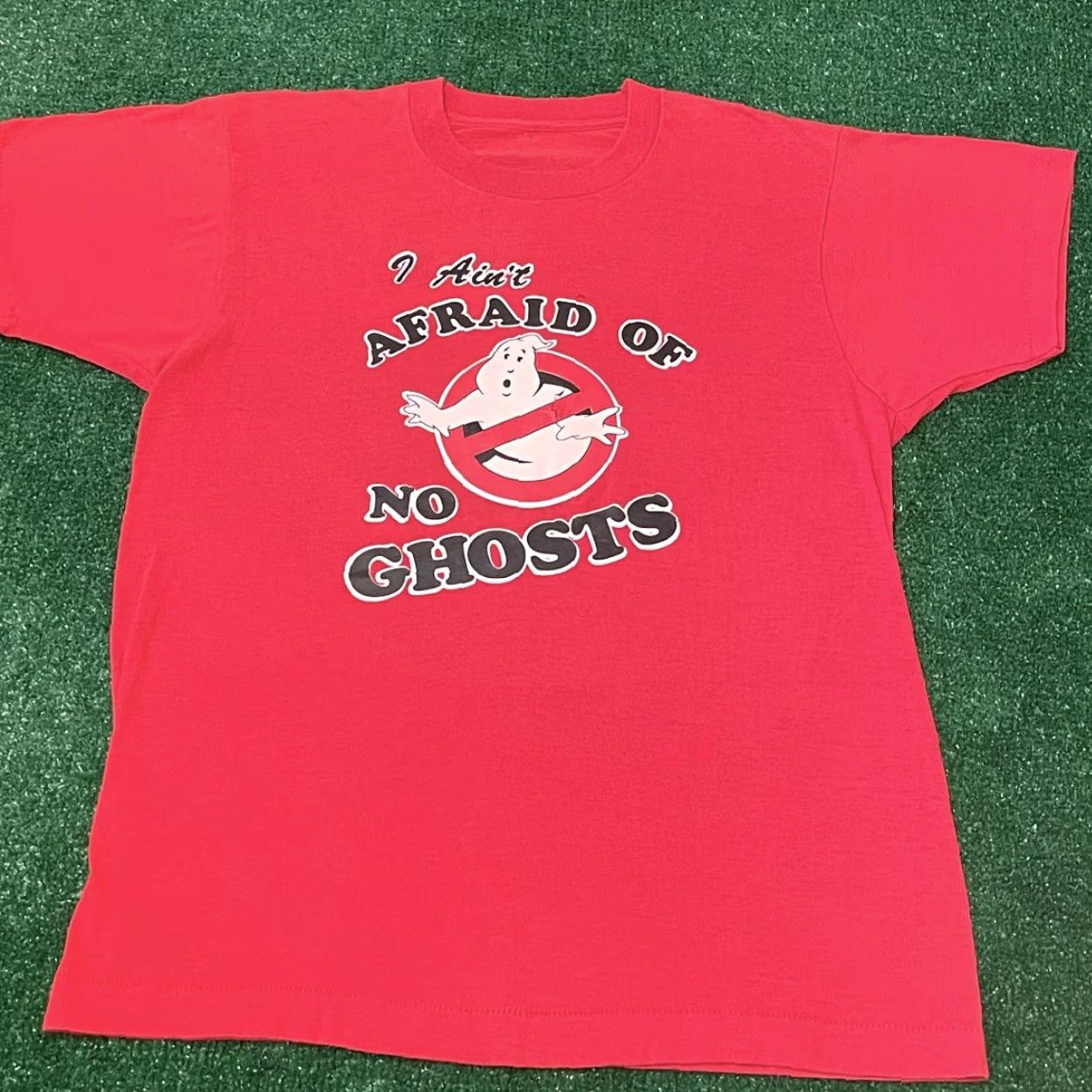 Vintage VINTAGE Ghostbusters Aint Afraid Of No Ghost VTG Iron On Tee Shirt L Red 80s Mens T-Shirt Size US L / EU 52-54 / 3 - 4 Thumbnail