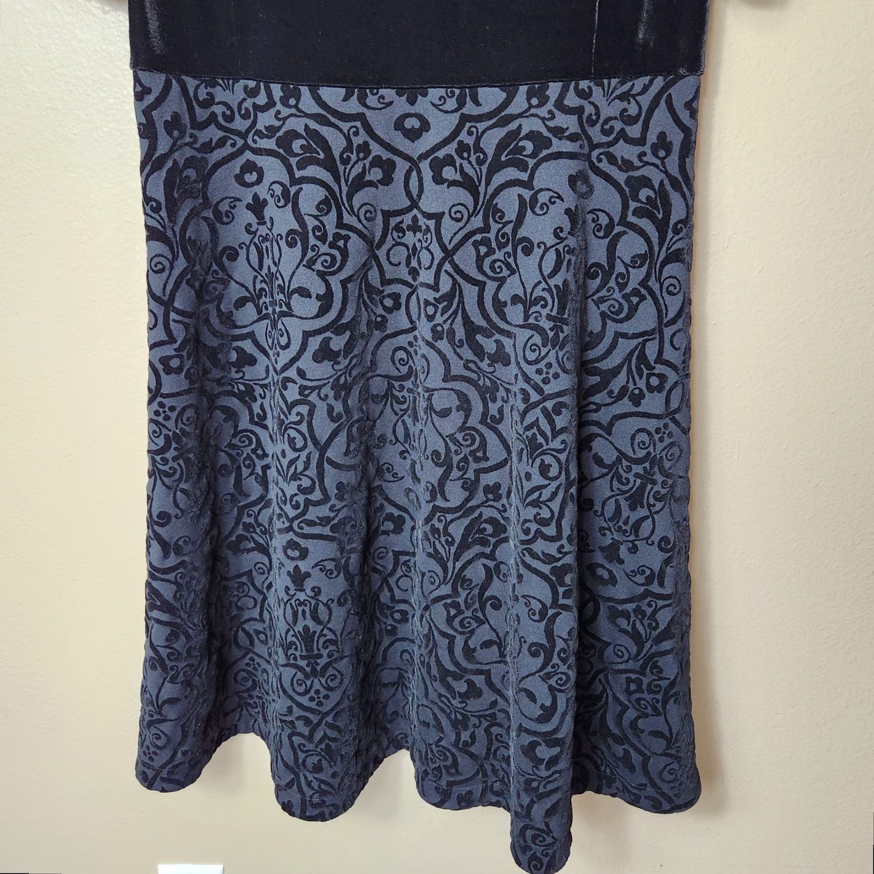 Lands' End Lands' End Womens Petite Black Velvet Half Sleeve Fit & Flare Dress |LP| Size L / US 10 / IT 46 - 2 Thumbnail