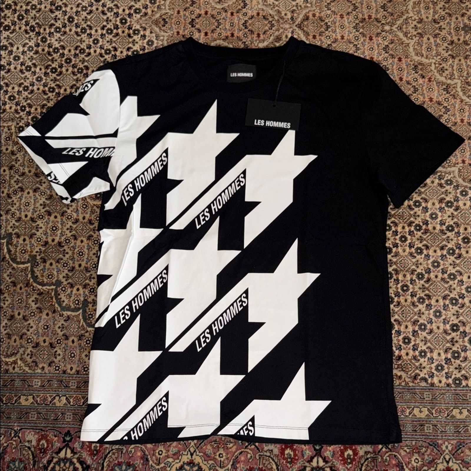 Les Hommes NWT Les Hommes Monochrome Graphic Tee Short Sleev Size XL Size US XL / EU 56 / 4 - 1 Thumbnail