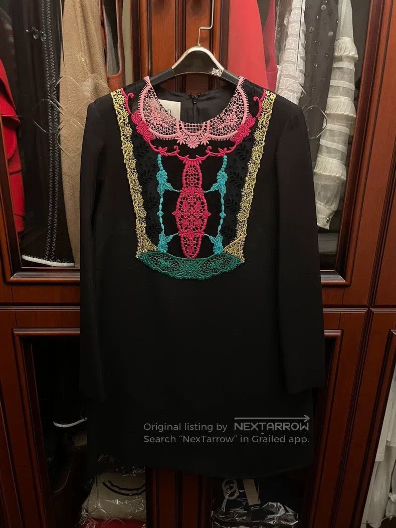 Valentino Valentino Wool lace dress Size L / US 10 / IT 46 - 1 Thumbnail
