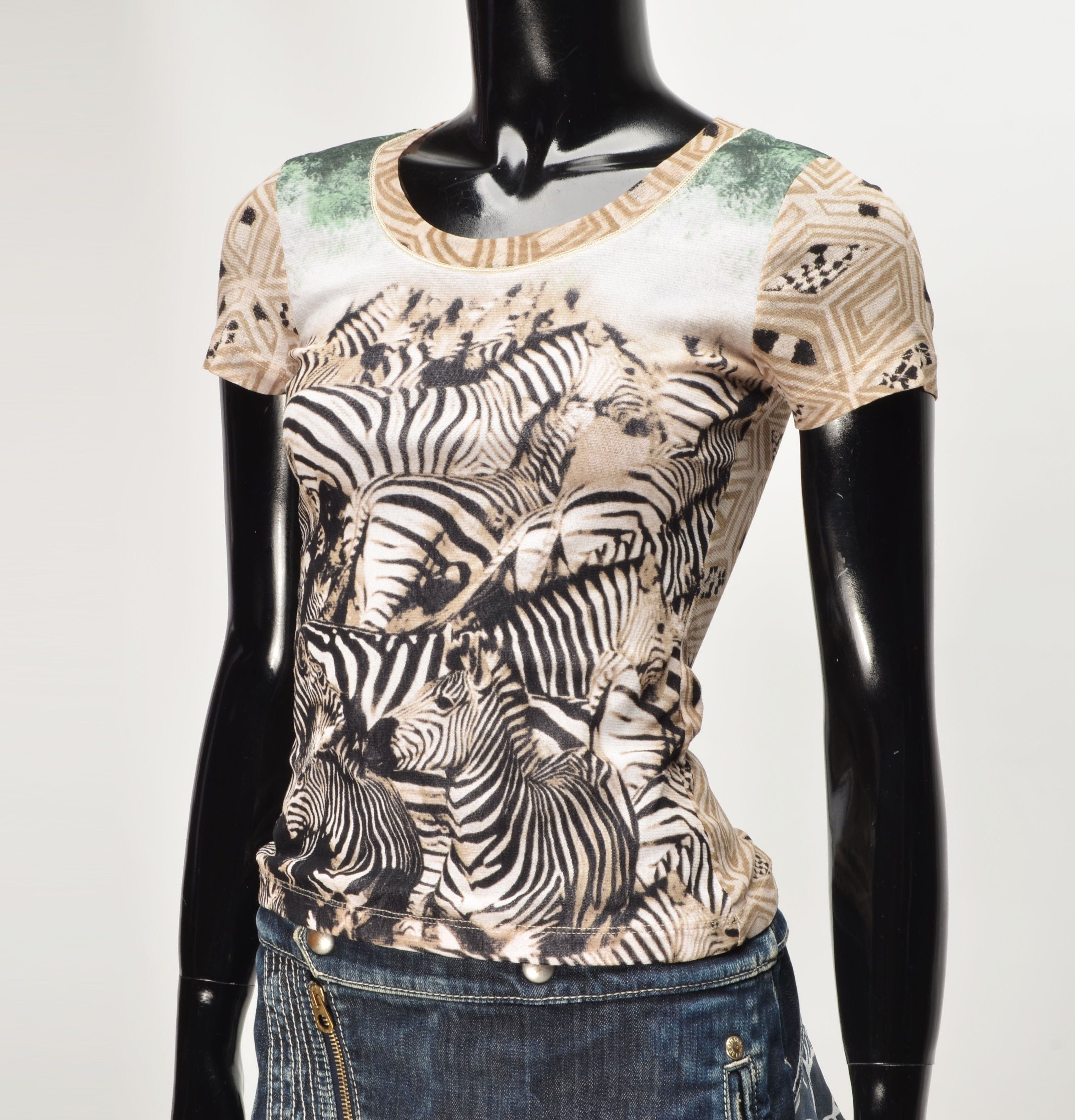 Vintage Oui Moments Y2K Mesh Zebra Print Animal Graphic T Shirt Size XS / US 0-2 / IT 36-38 - 2 Thumbnail