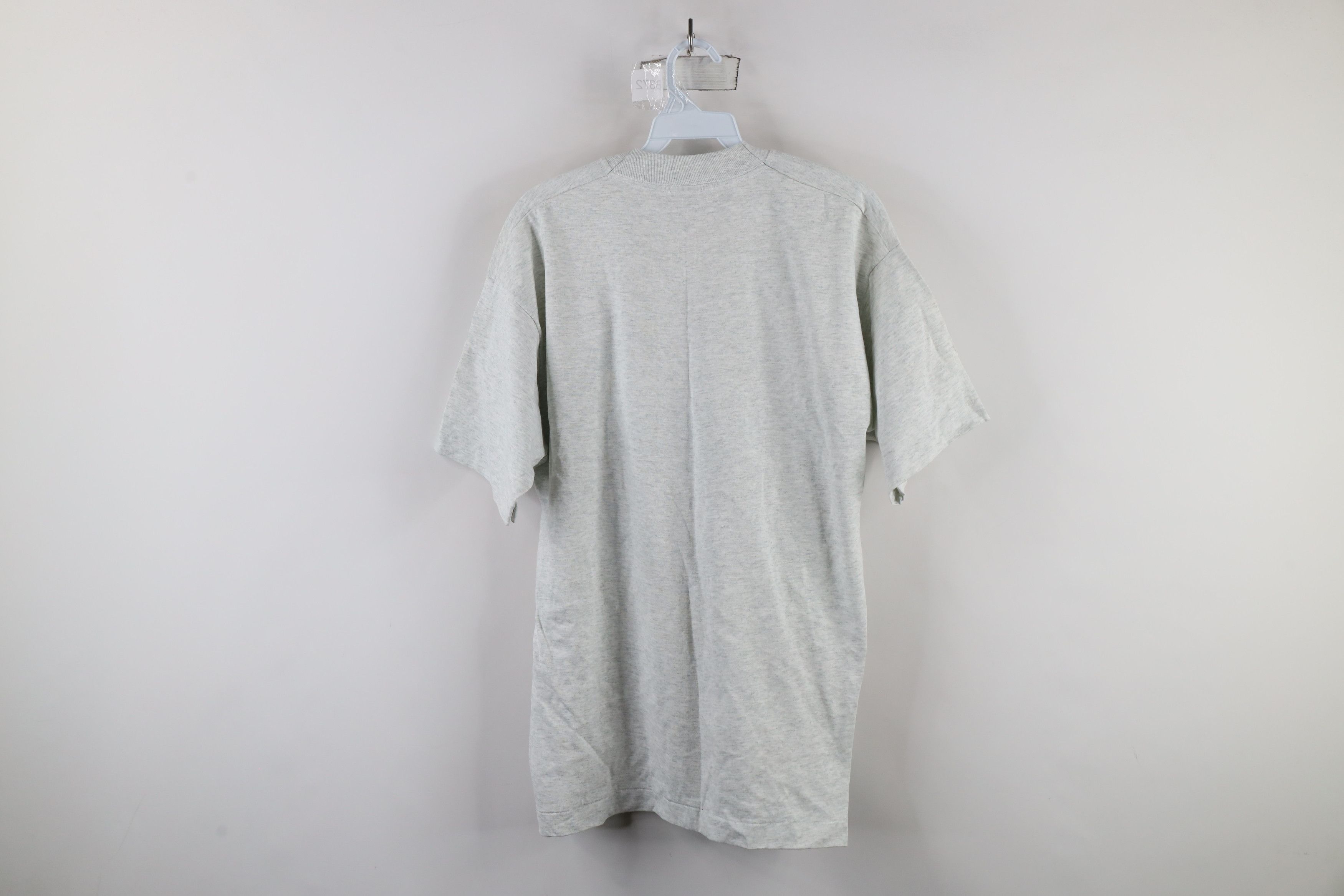 Vintage Vintage 90s Martial Arts America T-Shirt Heather Gray Size US L / EU 52-54 / 3 - 9 Thumbnail