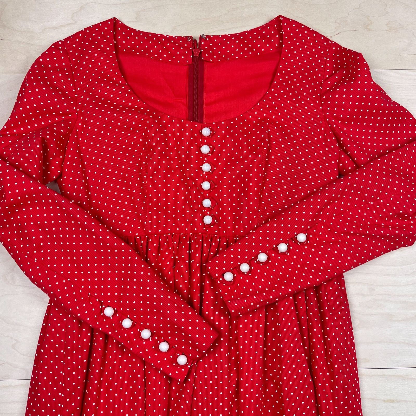 Vintage Vintage 1970s Red & White Polka Dot Long Sleeve Maxi Dress Size XXS / US 00 / IT 34 - 4 Thumbnail