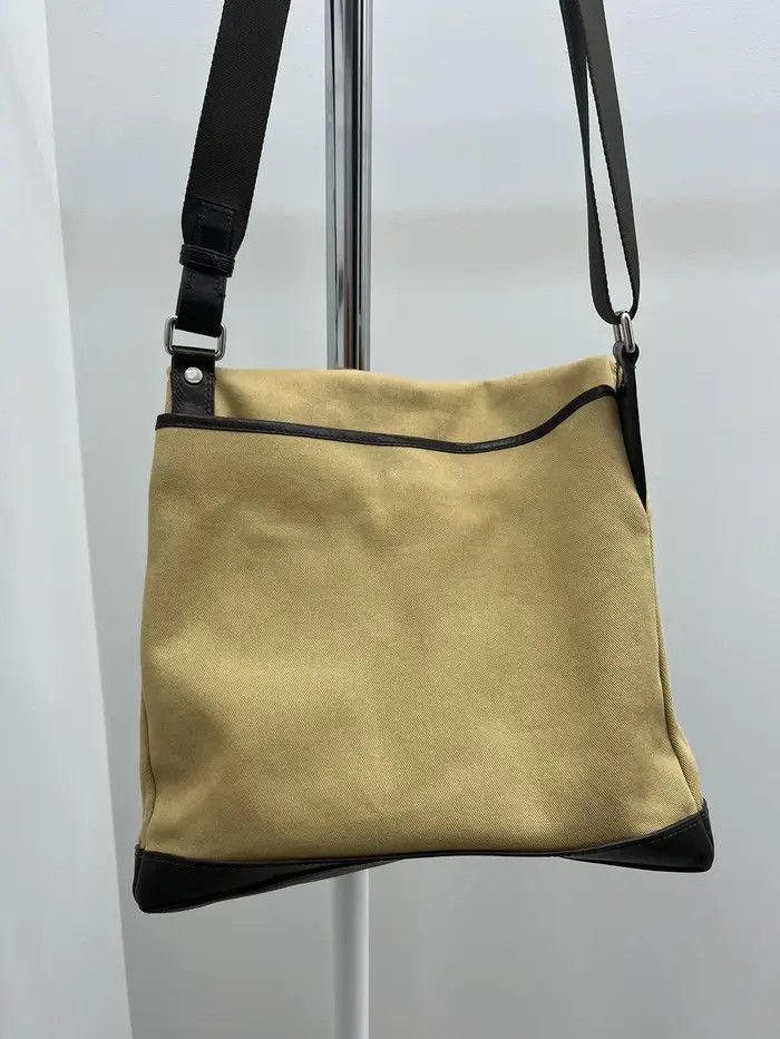 Tumi Tumi Cotton Leather Shoulder Bag Size ONE SIZE - 3 Thumbnail